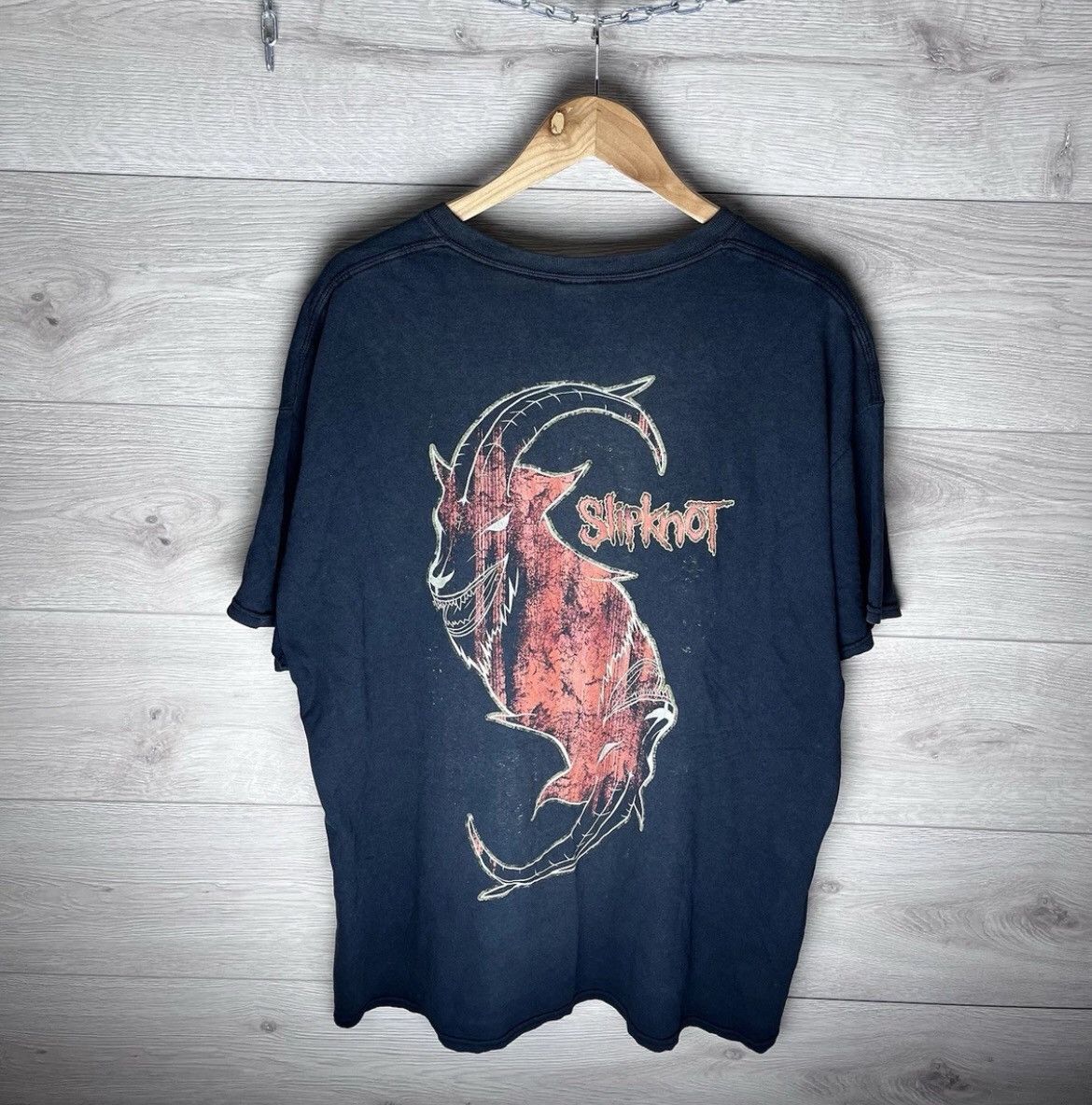 Gildan Mens vintage t-shirt slipnknot 2004 size xl rock merch Size US XL / EU 56 / 4 - 2 Thumbnail