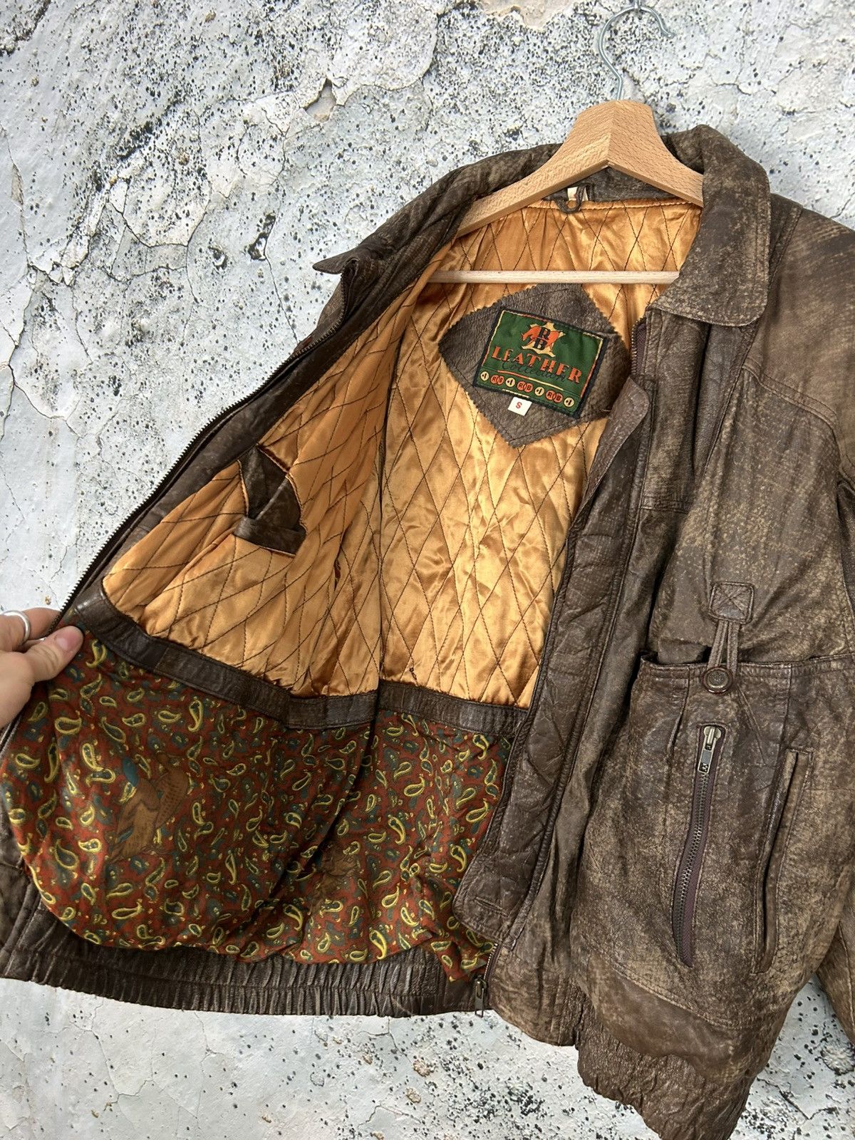 Genuine Leather Vintage Genuine Leather Bomber Jacket Avant Garde 90s Size US S / EU 44-46 / 1 - 5 Thumbnail