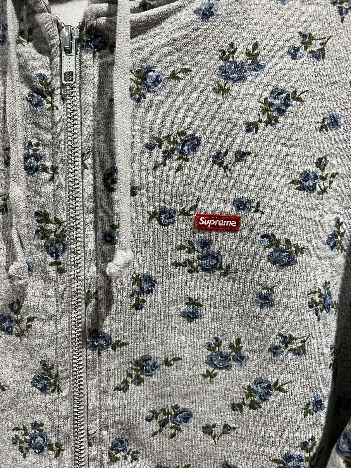 Supreme 2023 Supreme Small Box Zip Up Hooded Sweatshirt (Flowers