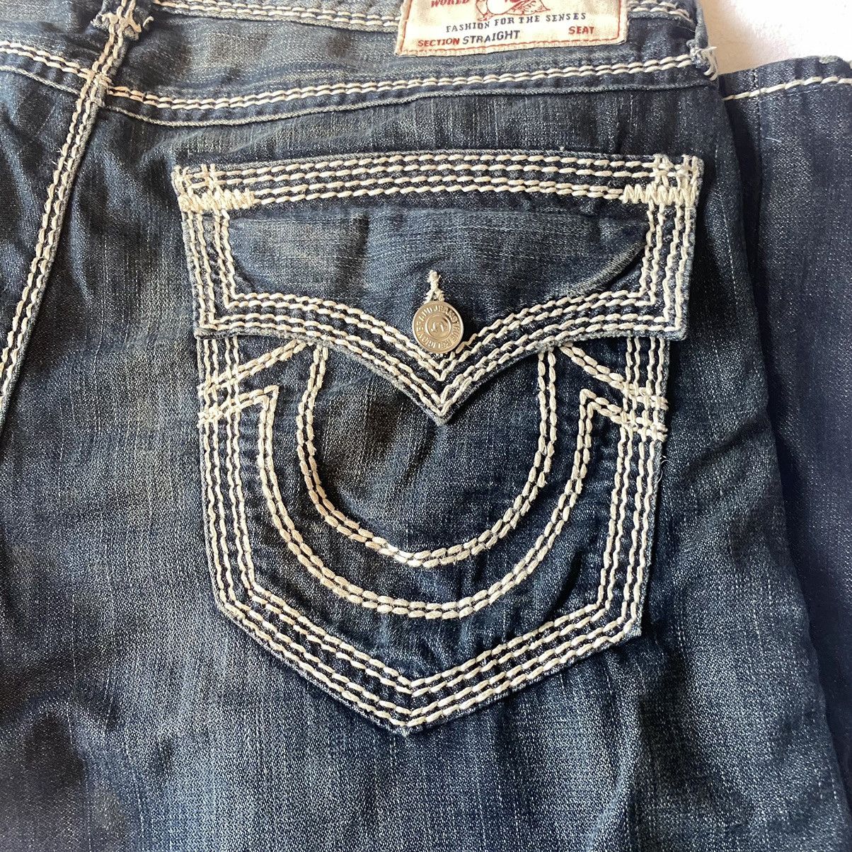 True Religion Straight Mega-T stitch revolver draw jeans Size US 36 / EU 52 - 2 Thumbnail