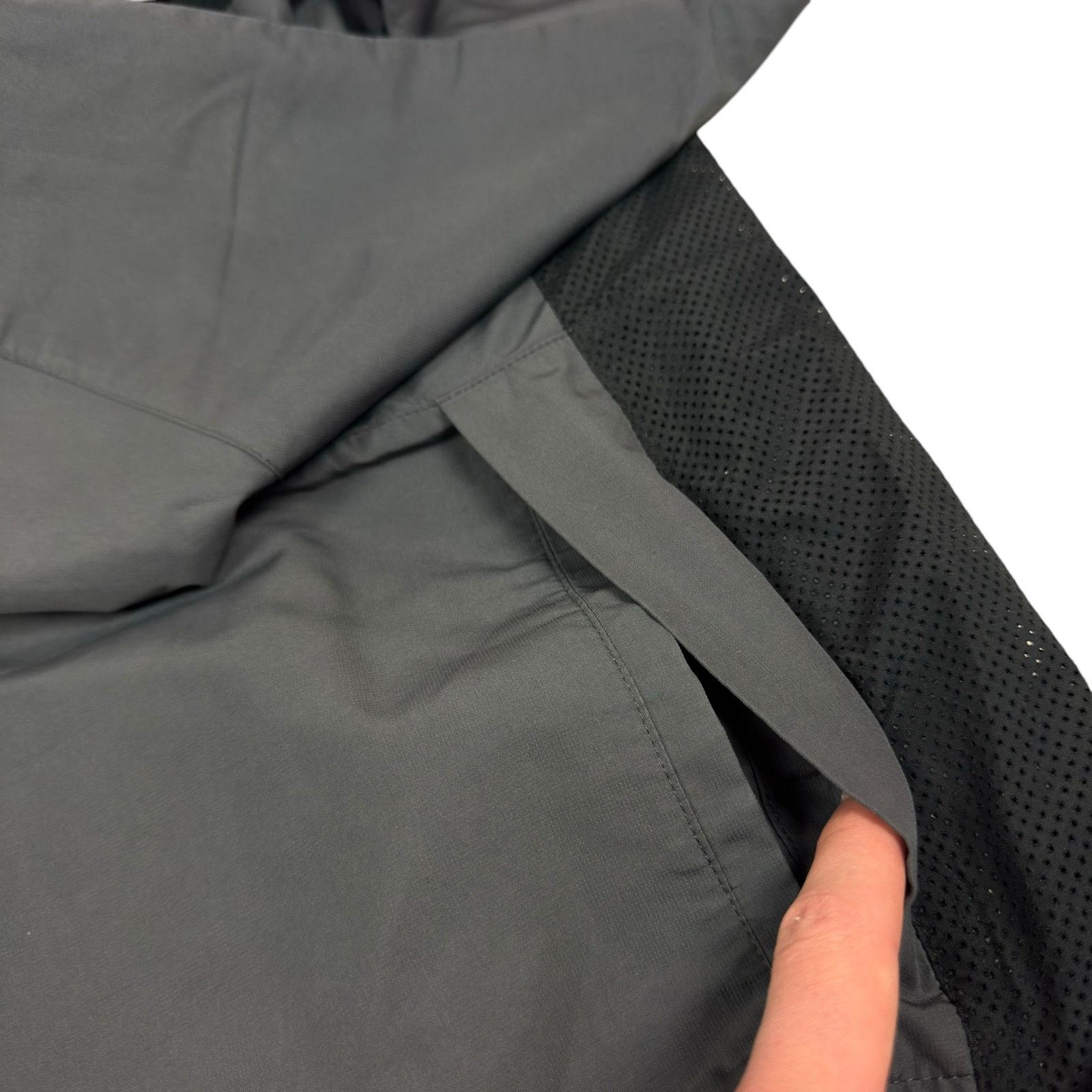 Nike × Vintage Nike Sportswear Mens Gray Black Full Zip Track Jacket Medium Size US M / EU 48-50 / 2 - 7 Thumbnail