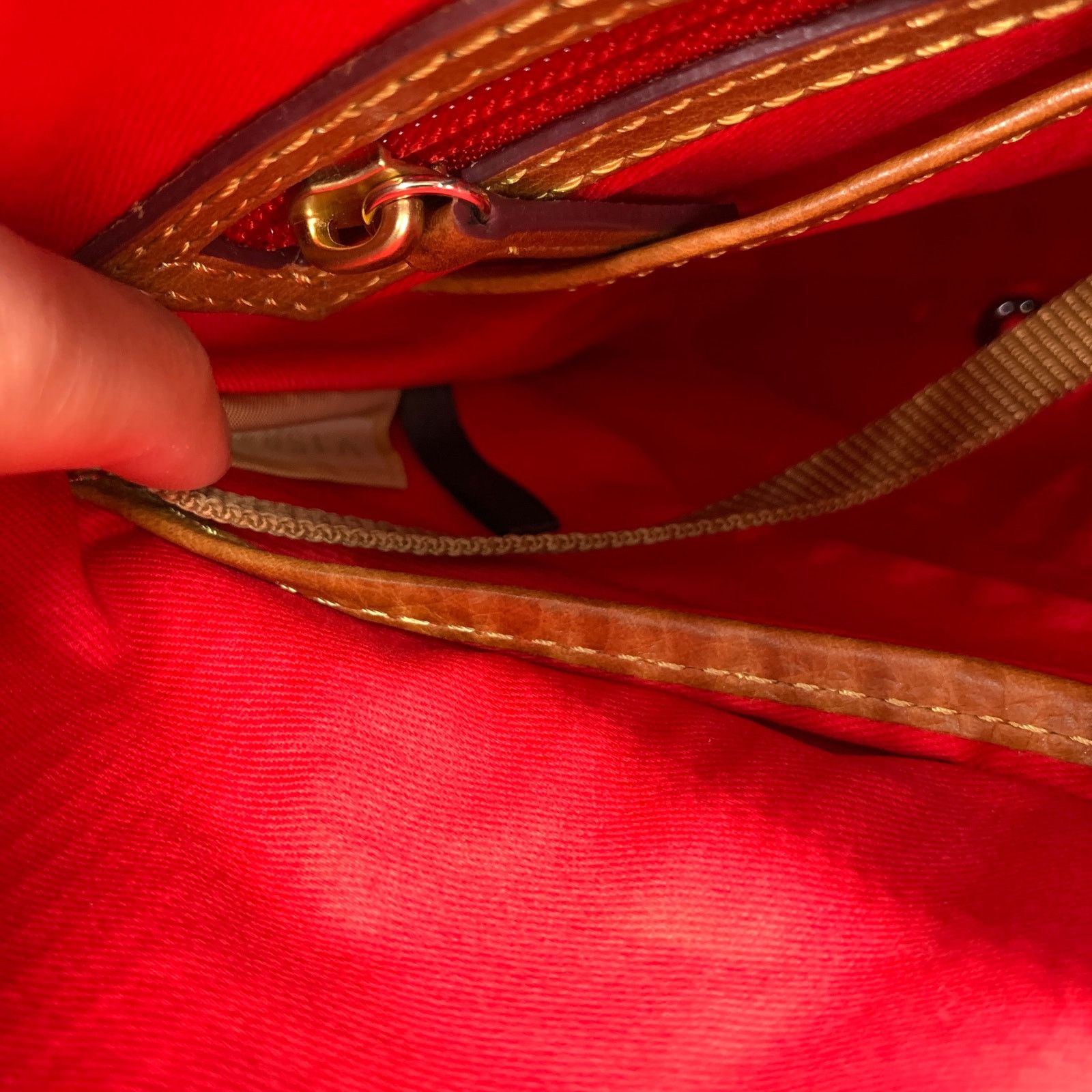 Dooney & Bourke Dooney & Bourke Leather Crossbody Purse Letter Carrier Size ONE SIZE - 16 Thumbnail