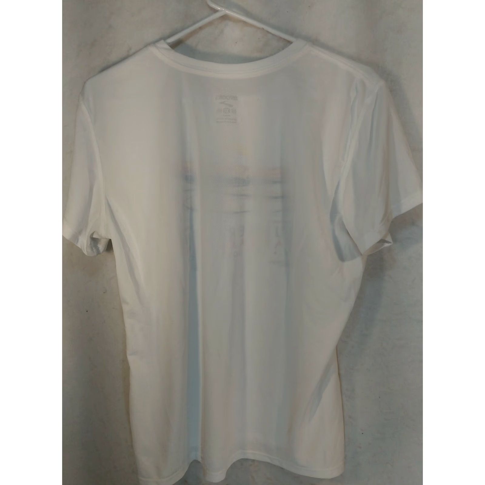 Brooks Brooks Running Shirt XL White Unisex Adults T-Shirt 26 in Chest 22" X 26" Runner's Den Pancake Run 2020 FF Size US XL / EU 56 / 4 - 5 Thumbnail