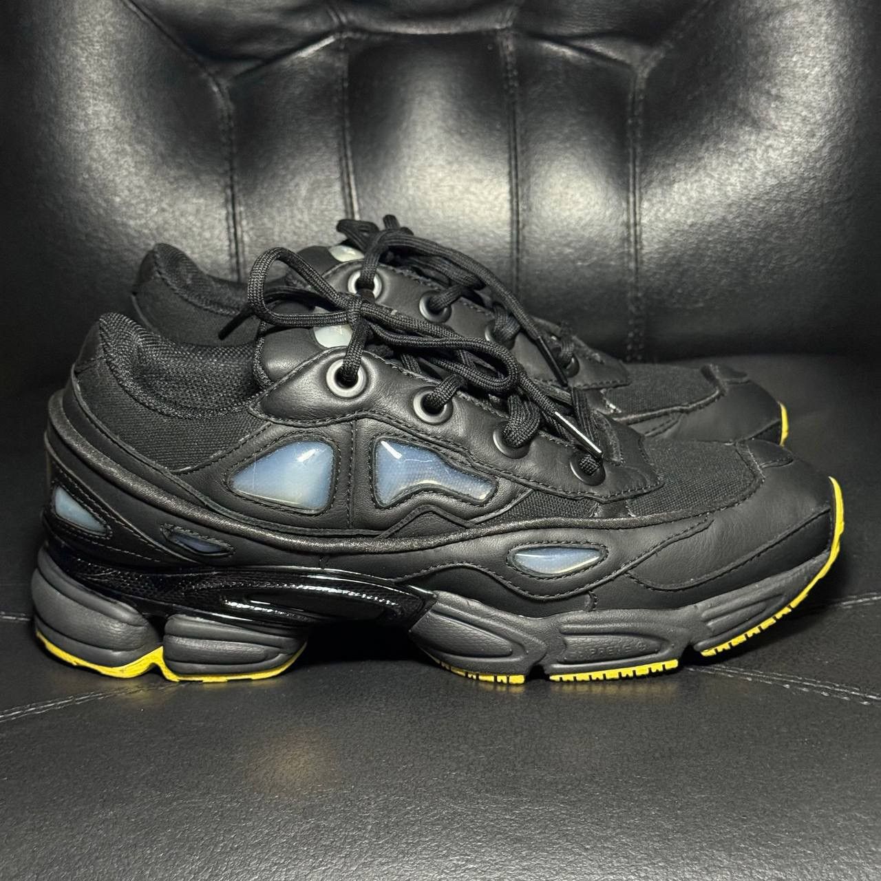 Adidas × Raf Simons Adidas Raf Simons Ozweego Corn Black Size US 7 / EU 40 - 1 Thumbnail