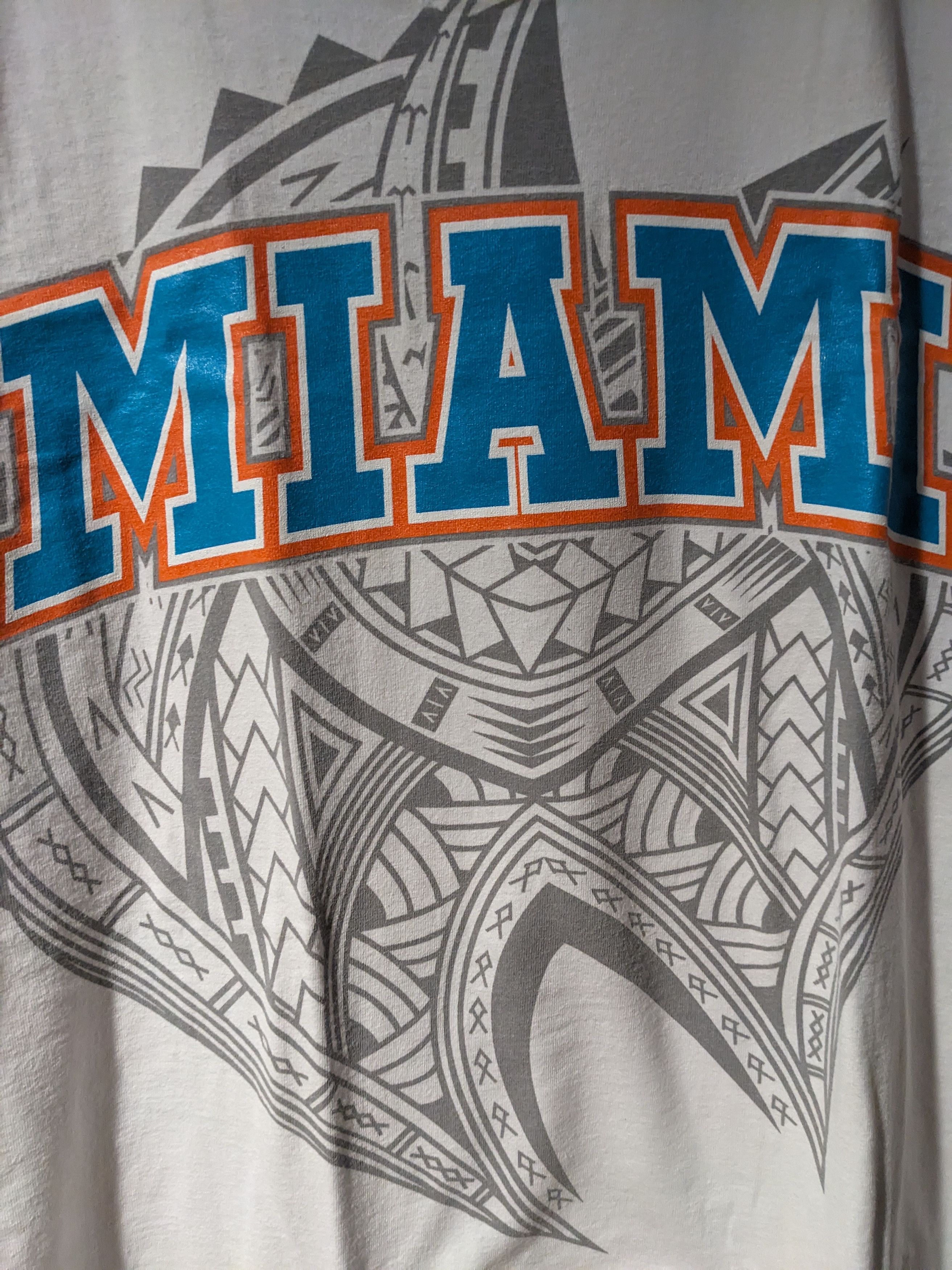 NFL × Vintage Vintage 90s Miami Dolphins NFL Football Fear the Fin T-Shirt Size US XL / EU 56 / 4 - 2 Thumbnail