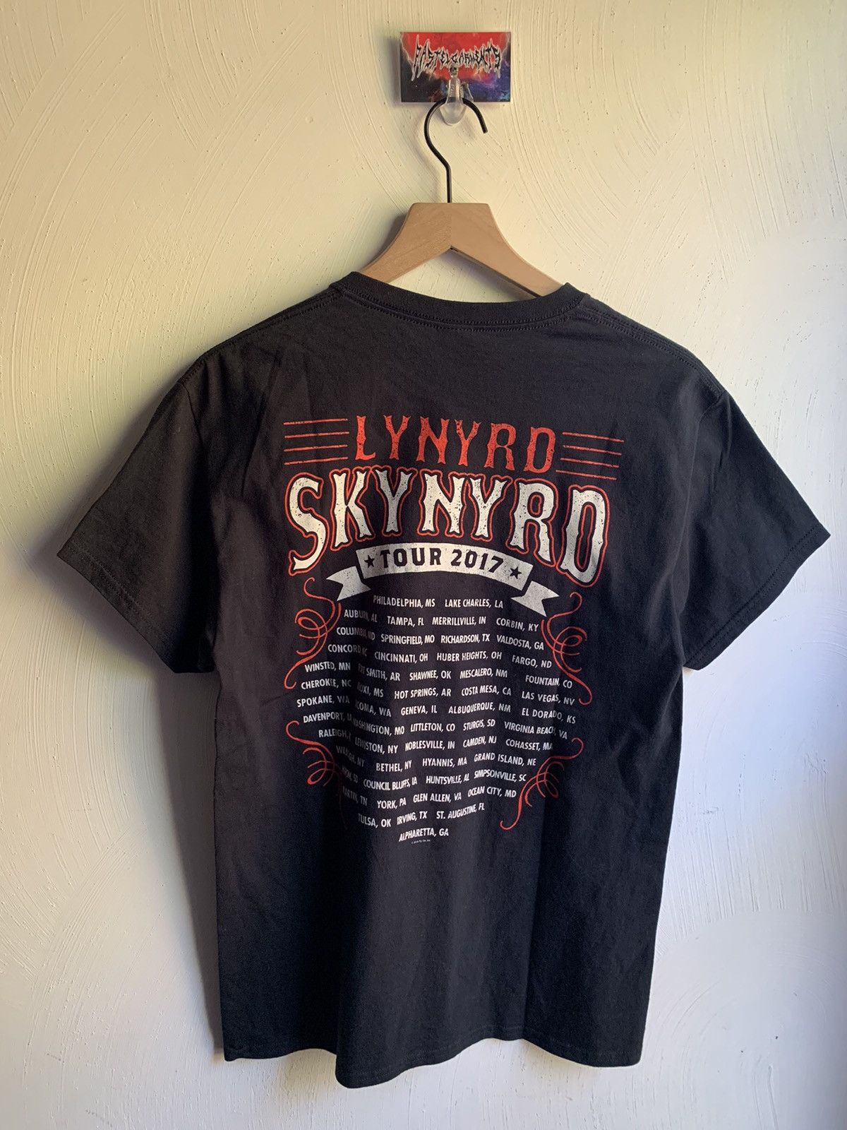 Band Tees × Vintage Lynyrd Skynyrd 2017 Tour Band Tee Size US M / EU 48-50 / 2 - 4 Thumbnail