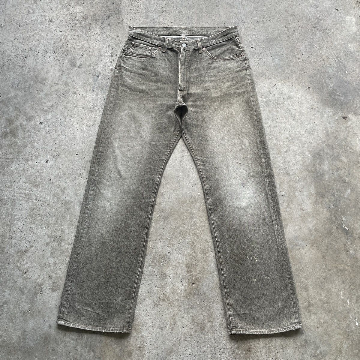 Japanese Brand × Jean × Vintage Japan Vintage Baggy Denim Faded Greyish Browns Jeans Pants Size US 34 / EU 50 - 1 Thumbnail