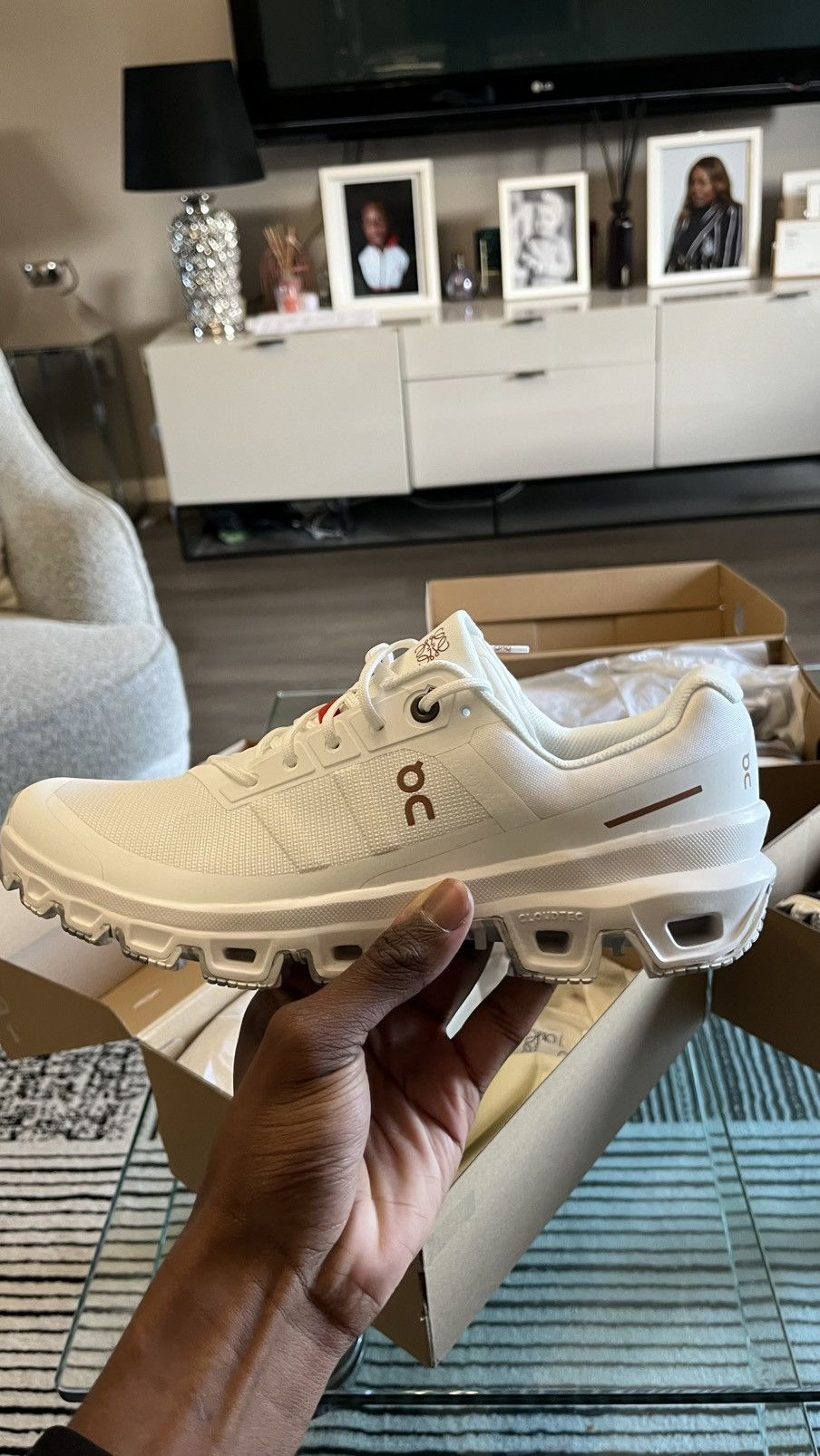 Loewe × On On X Loewe oncloud Size US 9 / IT 39 - 3 Thumbnail
