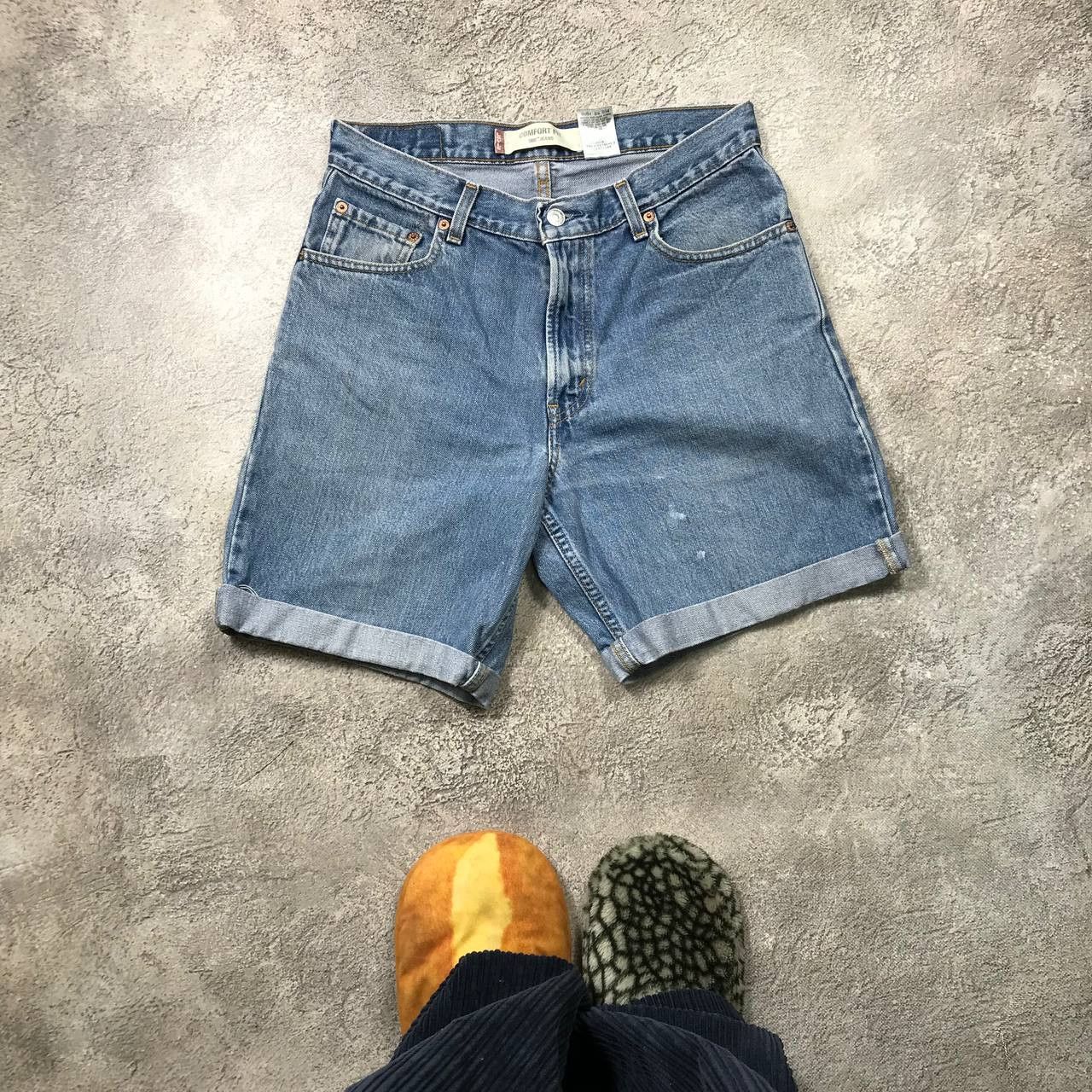 Vintage Vintage Levis 90s Sun Faded Relaxed Denim Shorts Y2K Punk 30 Size US 30 / EU 46 - 2 Thumbnail