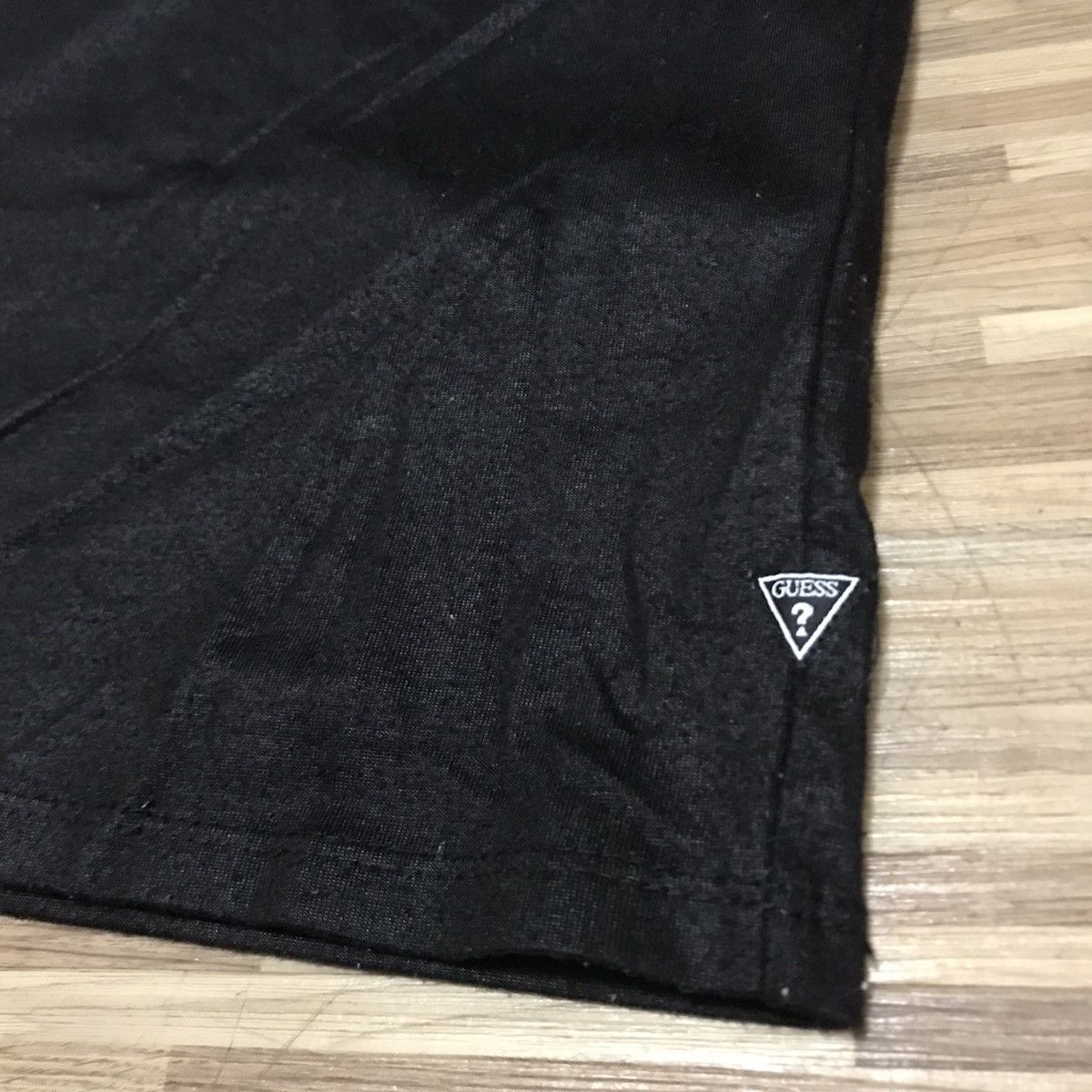 Guess GUESS LOS ANGELES CHAINED DISIGNER RARE TEE Size M / US 6-8 / IT 42-44 - 13 Thumbnail