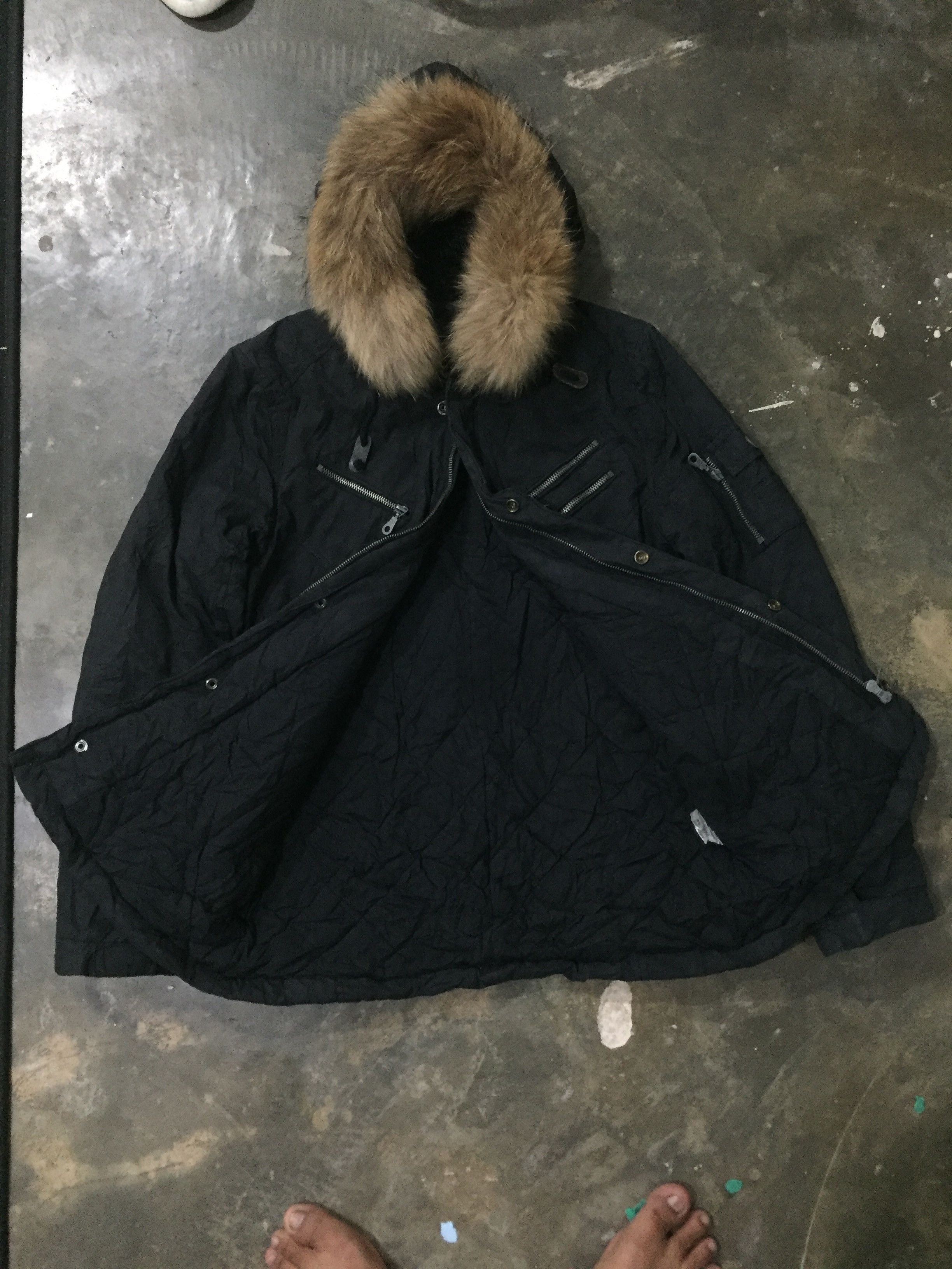 In The Attic In the attic fur jacket Size US M / EU 48-50 / 2 - 2 Thumbnail