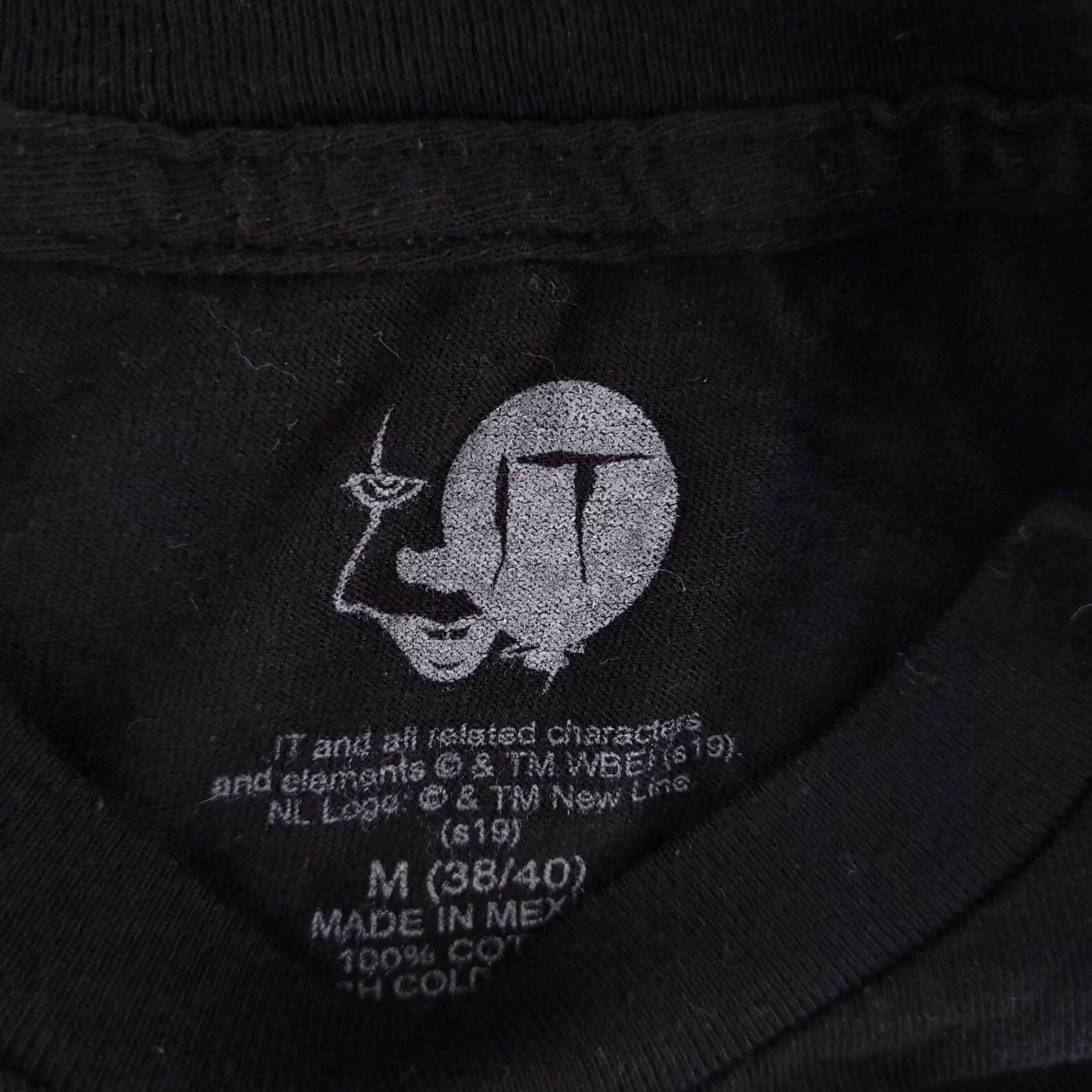 Vintage Warner Bros. IT Pennywise T Shirt Mens Medium Black Short Sleeve Crewneck Size US M / EU 48-50 / 2 - 4 Thumbnail