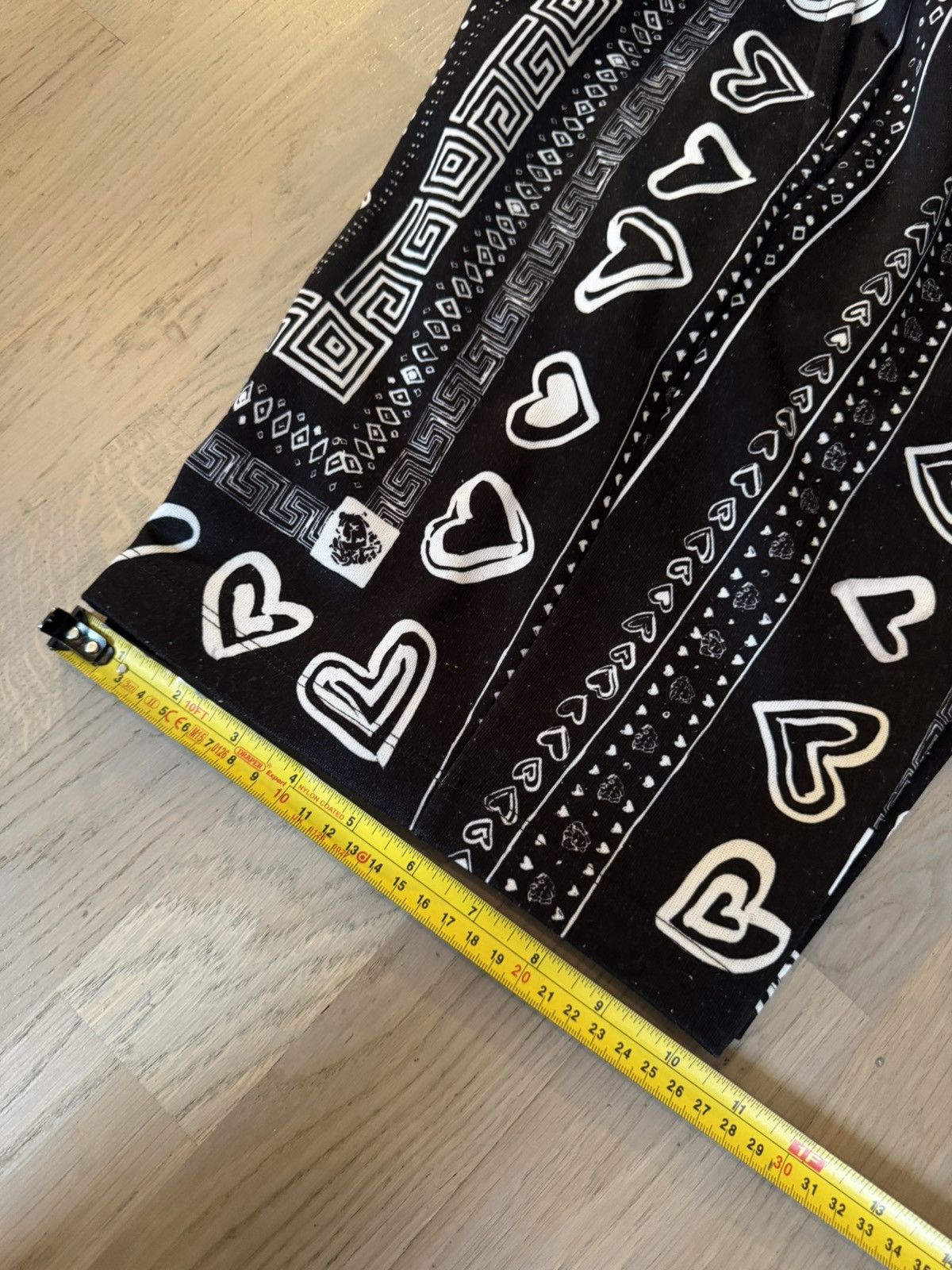 Versace VERSACE shorts STUDY REAL TAPE MEASUREMENTS IN PHOTOS sz S Size US 30 / EU 46 - 5 Thumbnail