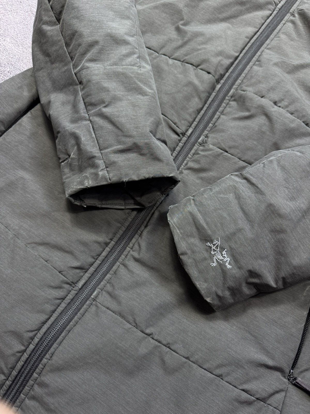 Arc'teryx Arc'teryx Women's Insulated Long Jacket Size L / US 10 / IT 46 - 2 Thumbnail