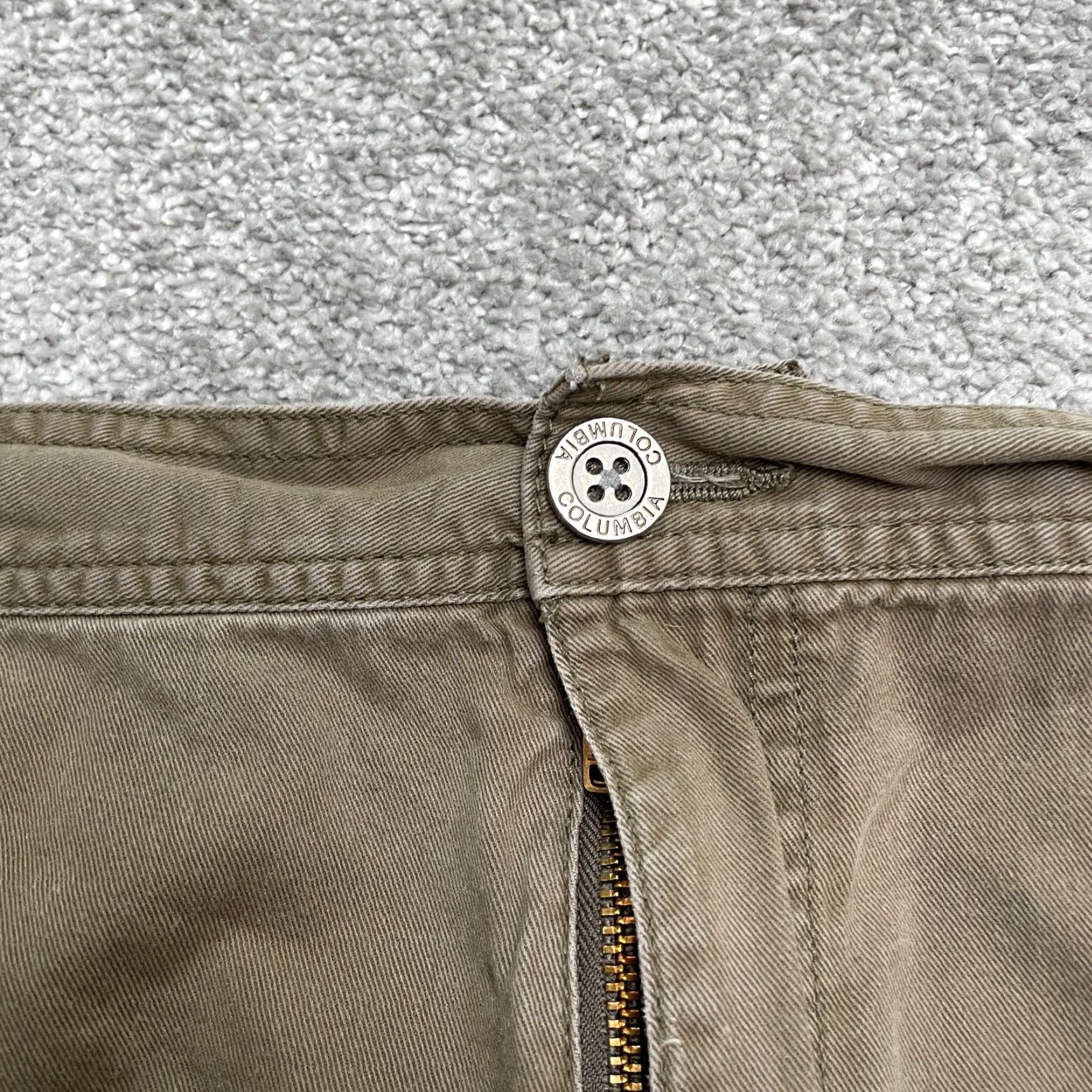 Vintage Columbia Shorts Cargo Cotton Brown 40x10 Pockets Omni Shade Casual Outdoor Mens Size US 40 / EU 56 - 6 Thumbnail