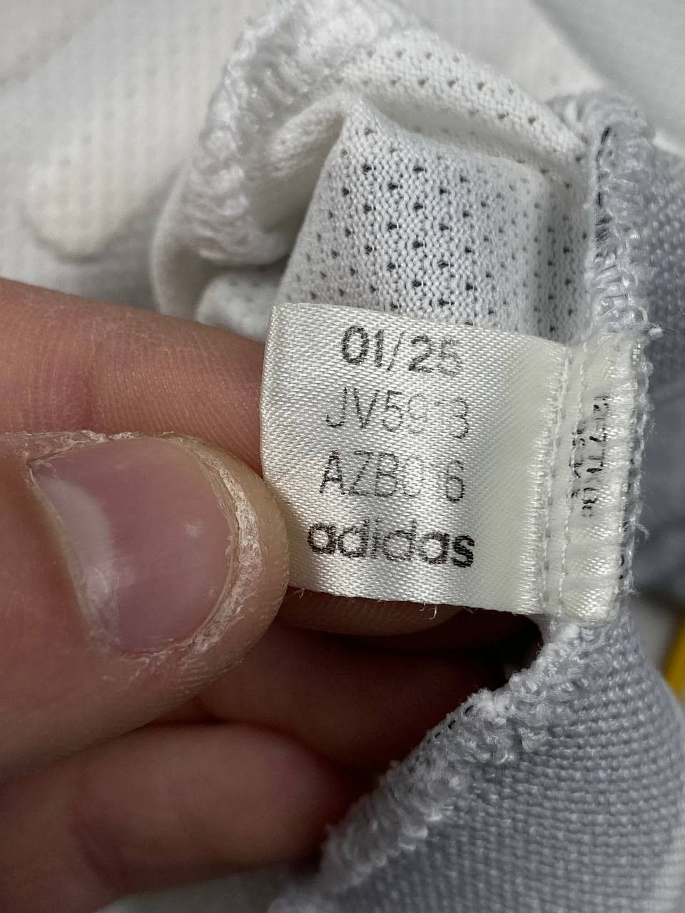 Adidas adidas Real Madrid 2025 2026 Valverde #8 Home V2 Jersey Size US M / EU 48-50 / 2 - 12 Thumbnail