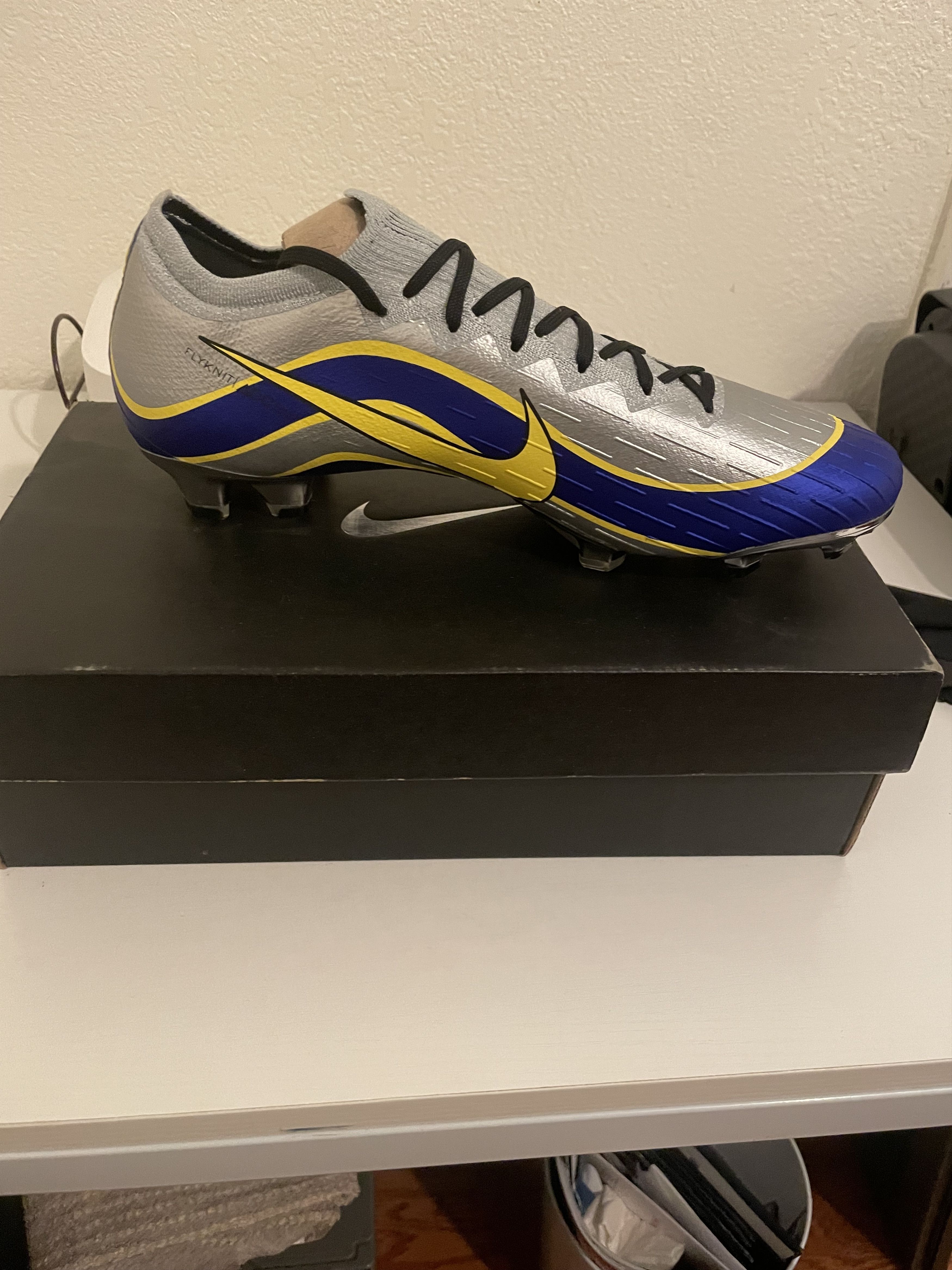 Nike Nike Mercurial Heritage 1998 R9 Size US 9 / EU 42 - 6 Thumbnail
