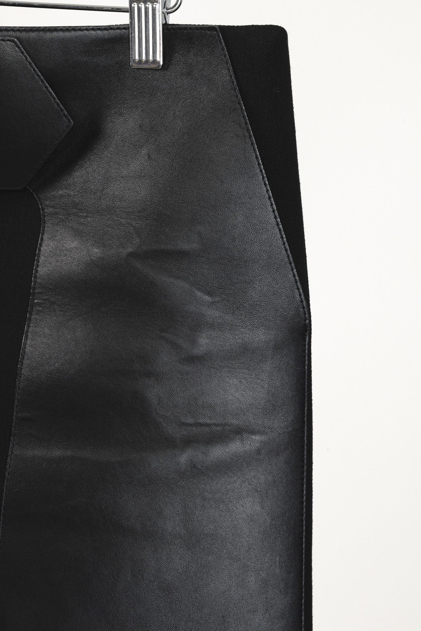 Celine Celine Black Wool and Lambskin Belted Skirt Size 31" - 5 Thumbnail