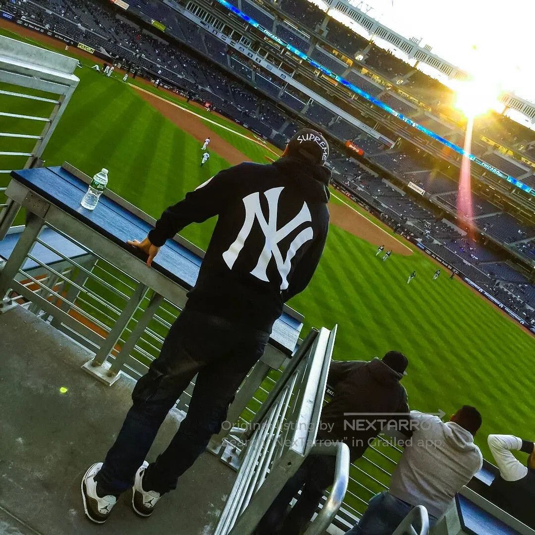 Supreme supreme x yankees hooded sweatshirt. Size US L / EU 52-54 / 3 - 1 Thumbnail