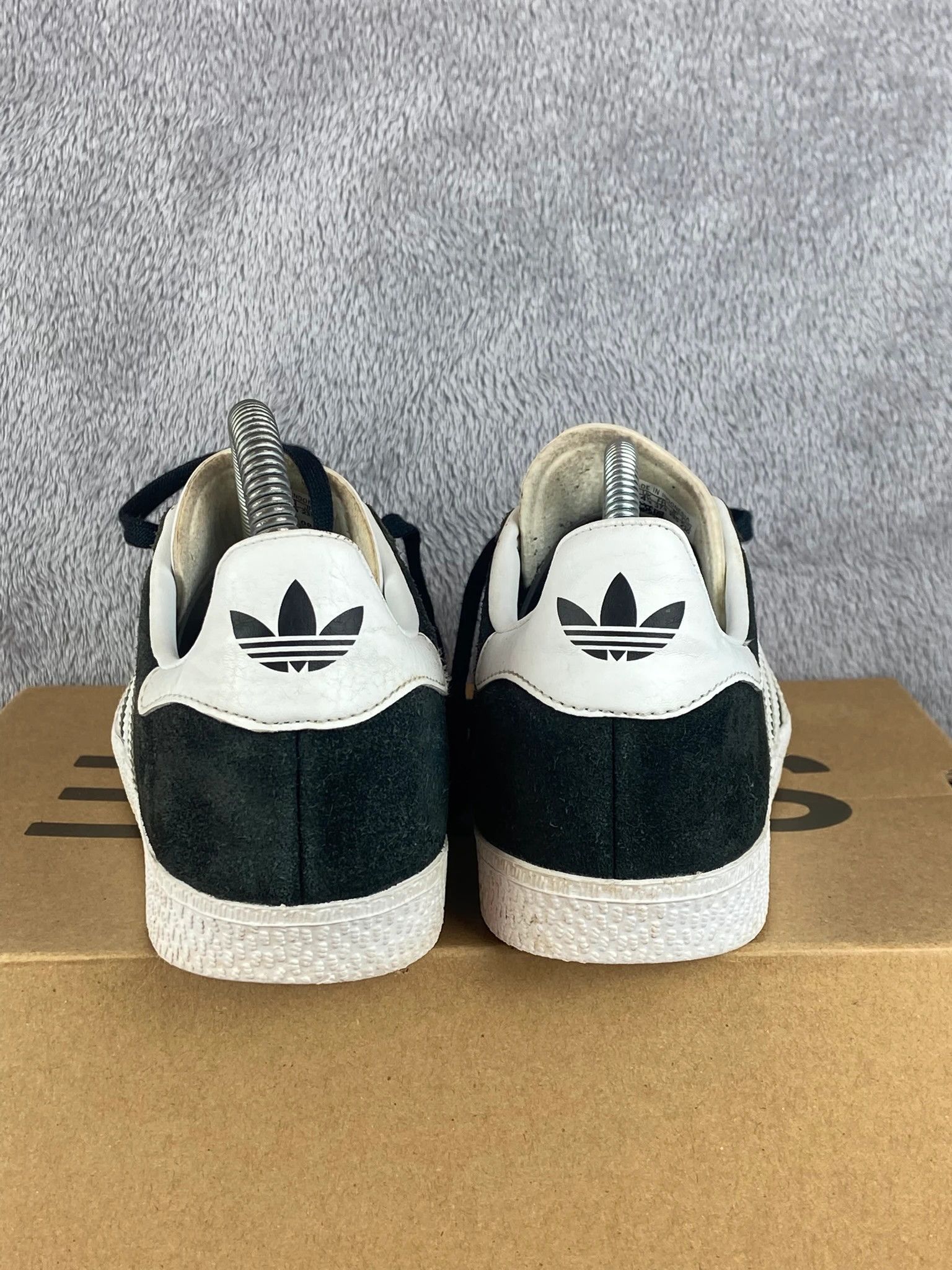 Adidas Adidas Gazelle sneakers black white retro vintage streetwear Size US 5 / EU 37 - 4 Thumbnail