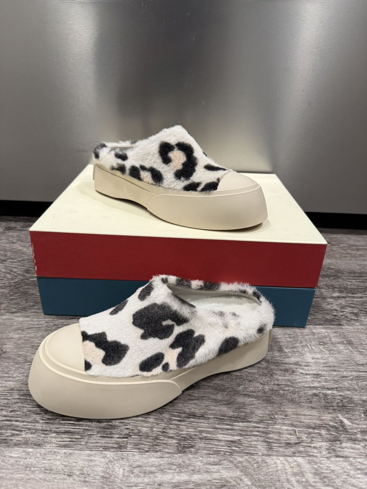 Marni Marni Anamalier Snow Leopard Size US 7 / IT 37 - 1 Thumbnail