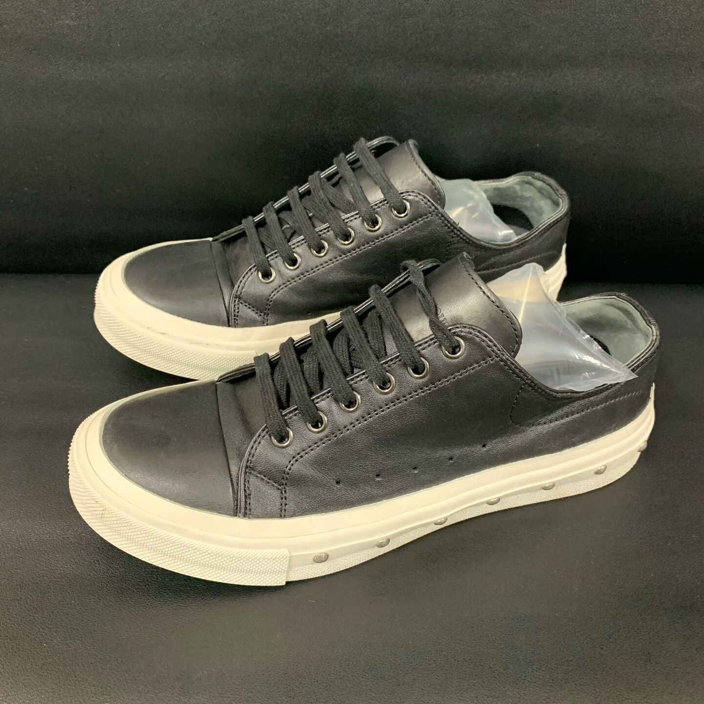 Alexander McQueen Alexander McQueen Lowtop Sneakers 40 Men Size US 7.5 / EU 40-41 - 1 Thumbnail