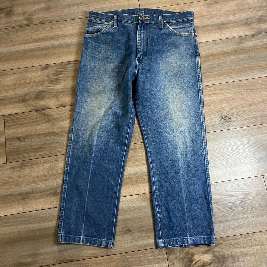 Wrangler Vintage Wrangler Light Wash Denim Jeans Men 36 Size US 36 / EU 52 - 2 Thumbnail