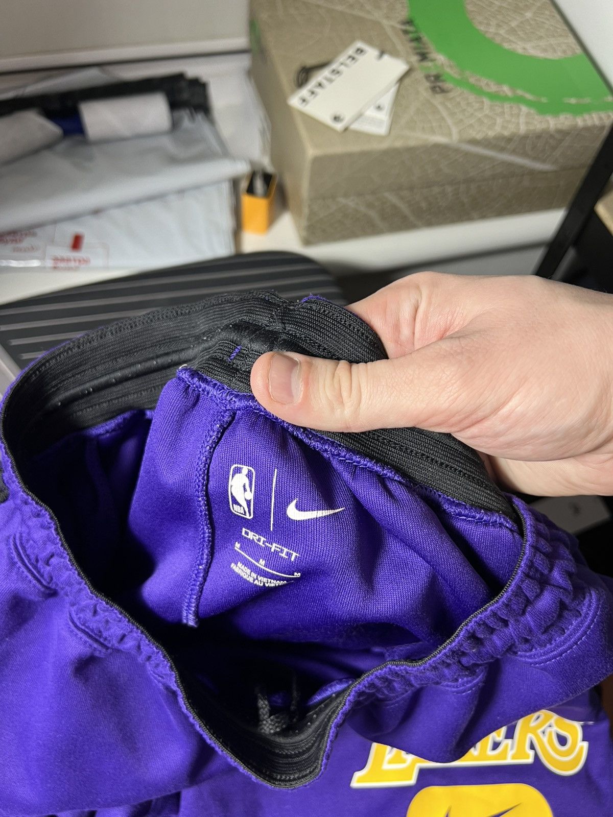 Nike Nike NBA Los Angeles Lakers Sweatpants Purple Gold Logo Size US 32 / EU 48 - 12 Thumbnail