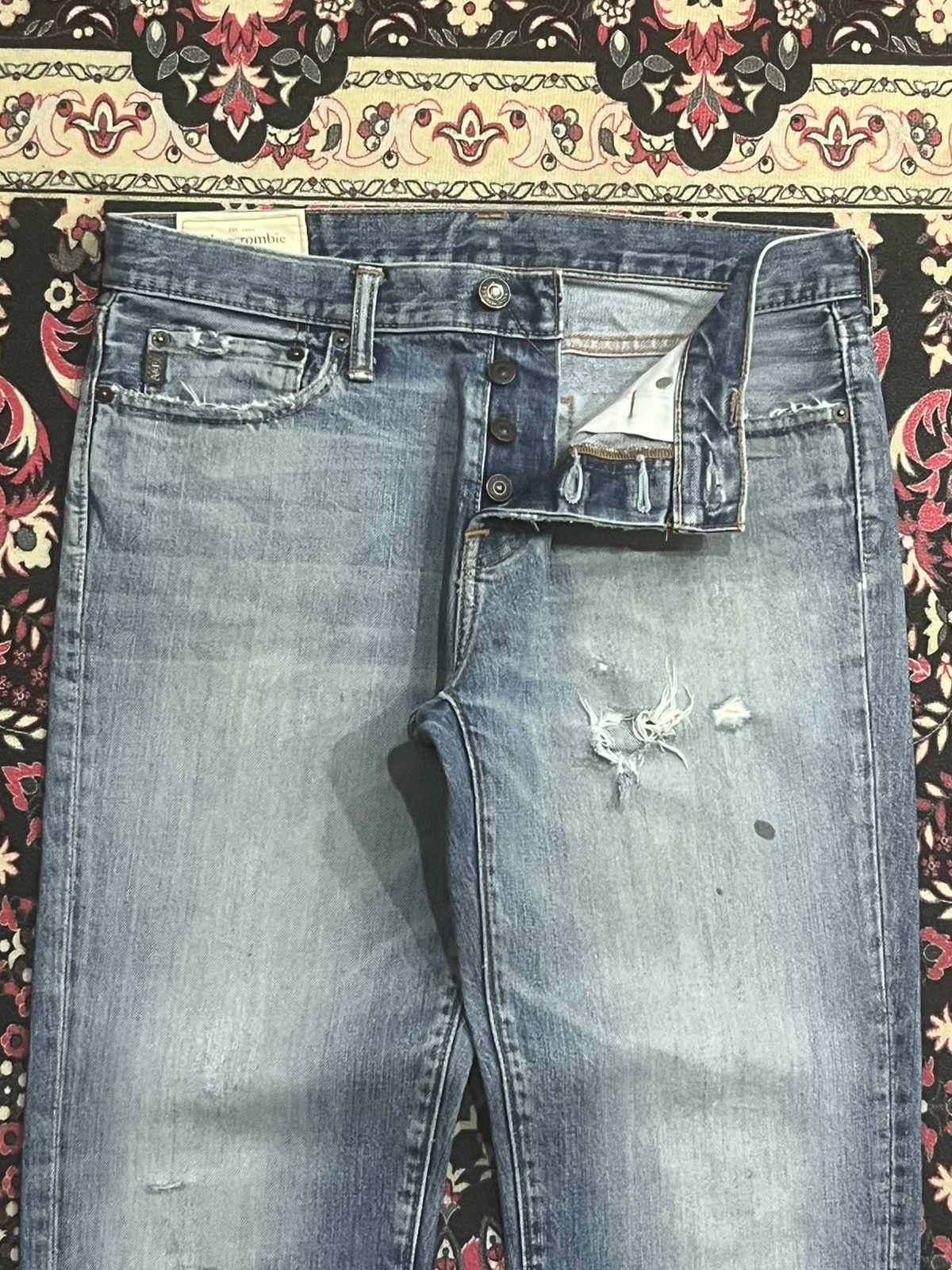 Abercrombie & Fitch Abercrombie & Fitch Light Blue Distressed Slim Straight Jean Size US 31 - 5 Thumbnail