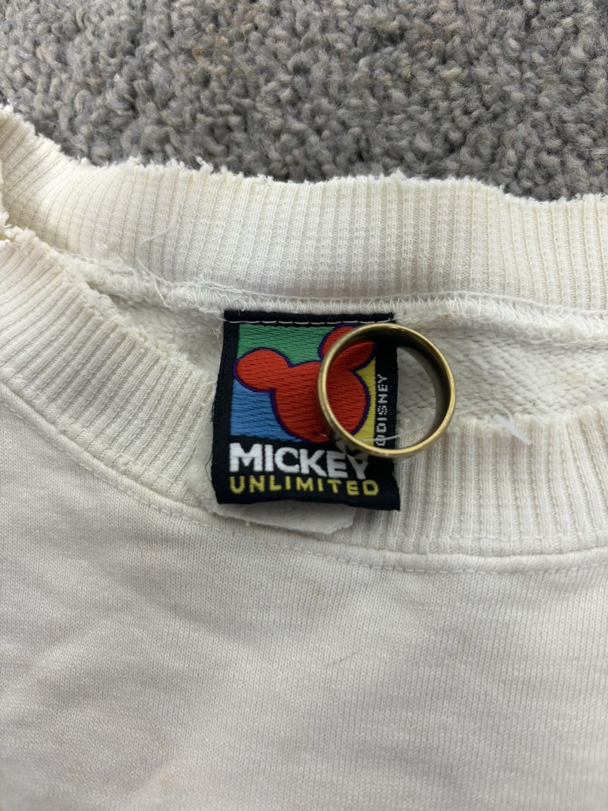 Disney Vintage 90s white mickey mouse paint splattered crewneck Size US XL / EU 56 / 4 - 8 Thumbnail