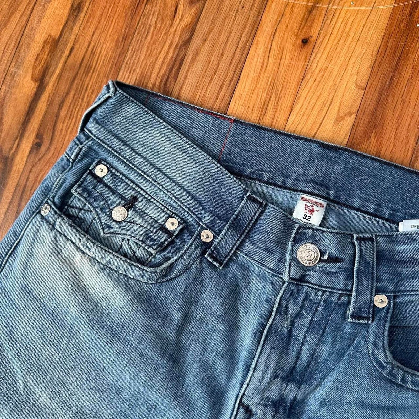 True Religion True Religion Flap Pocket Jeans Relaxed Light Wash Faded 32" Size US 32 / EU 48 - 8 Thumbnail