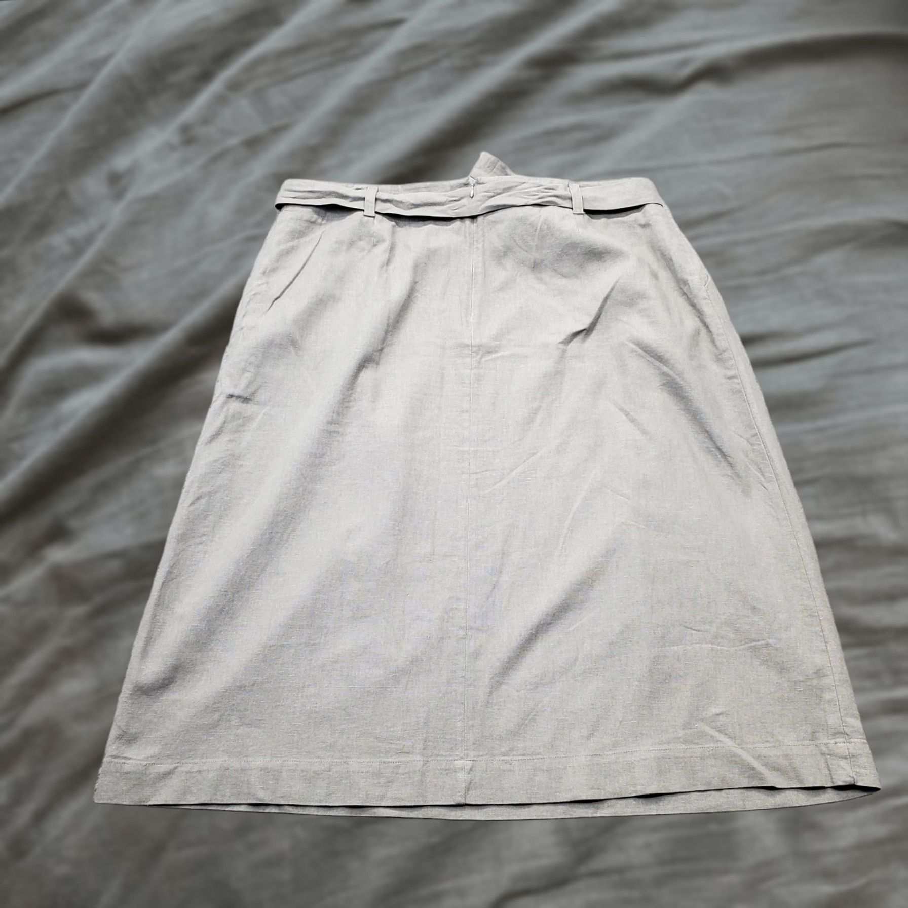 Pendleton Pendleton Womens 18 Gray Linen A-Line Skirt Back Zip Belted Pleated Waist 18.5 inch Short Subtle N/A Size 40" / US 18 - 1 Thumbnail