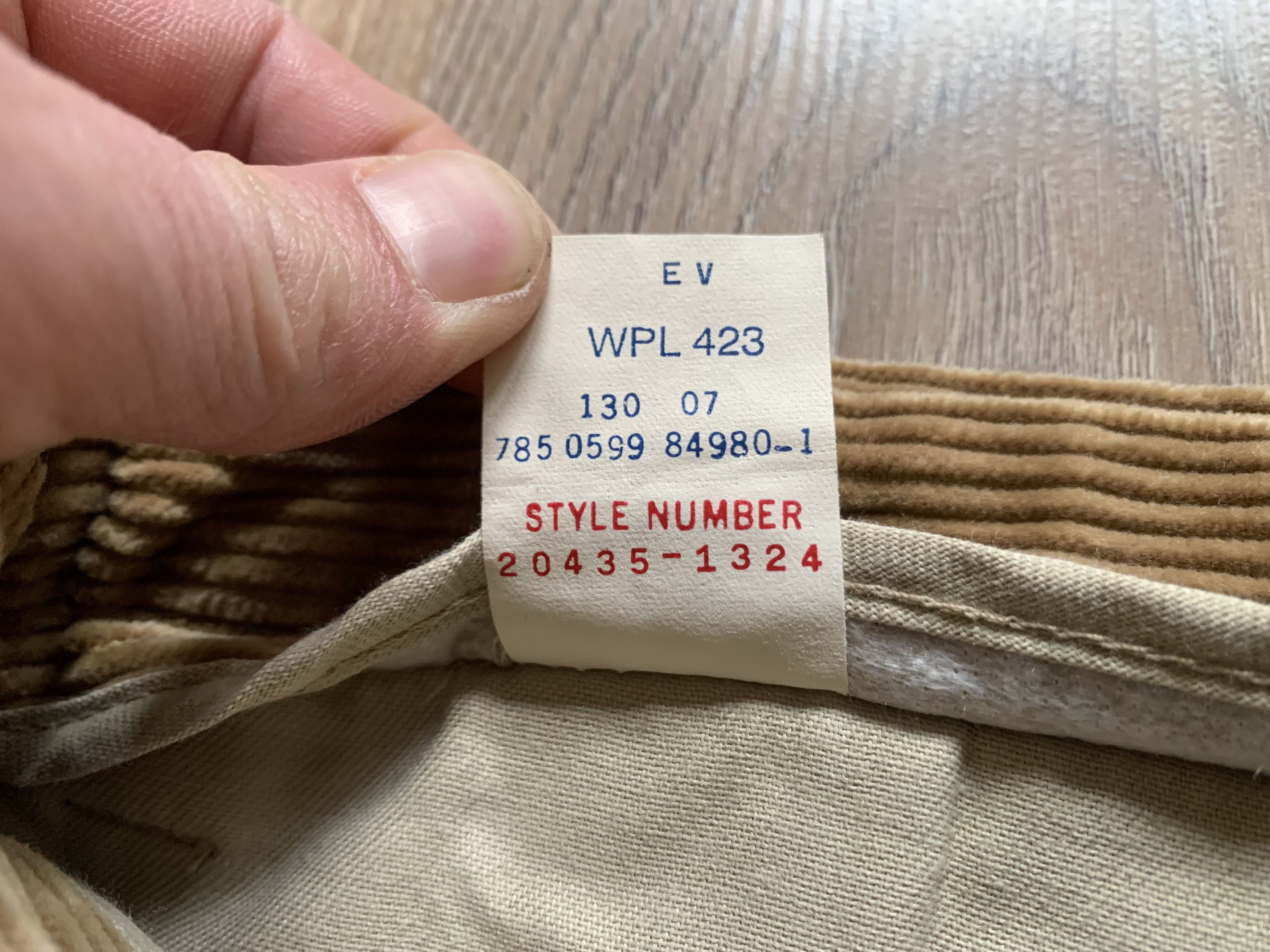 Dockers Mens Vintage Dockers Khaki Corduroy Pants Trousers Size US 32 / EU 48 - 10 Thumbnail