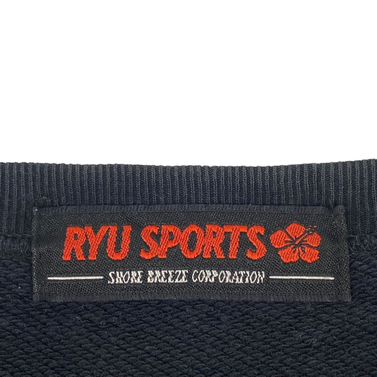 Other Vintage RYU Sports Sweatshirt Crewneck Kangaroo Pocket Black Size US L / EU 52-54 / 3 - 6 Thumbnail