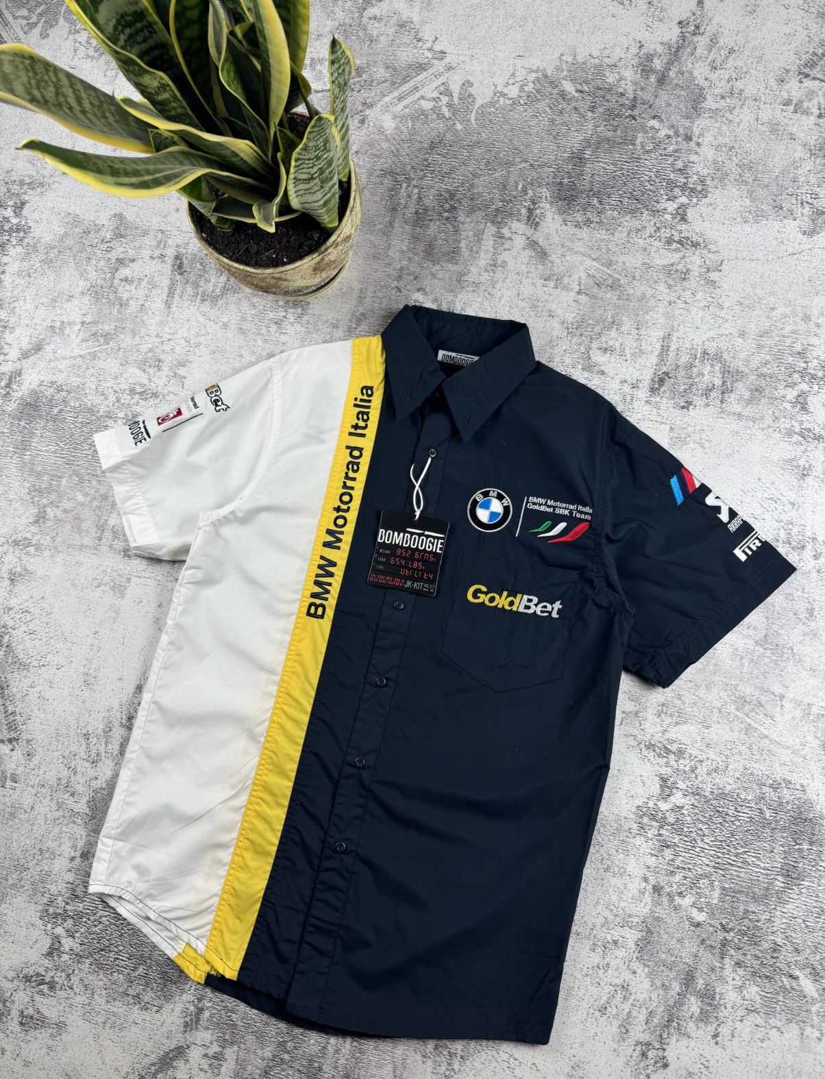 Bomboogie Vintage Bomboogie Formula 1 F1 Motorrad Button NEW Shirt Tee Size US S / EU 44-46 / 1 - 5 Thumbnail