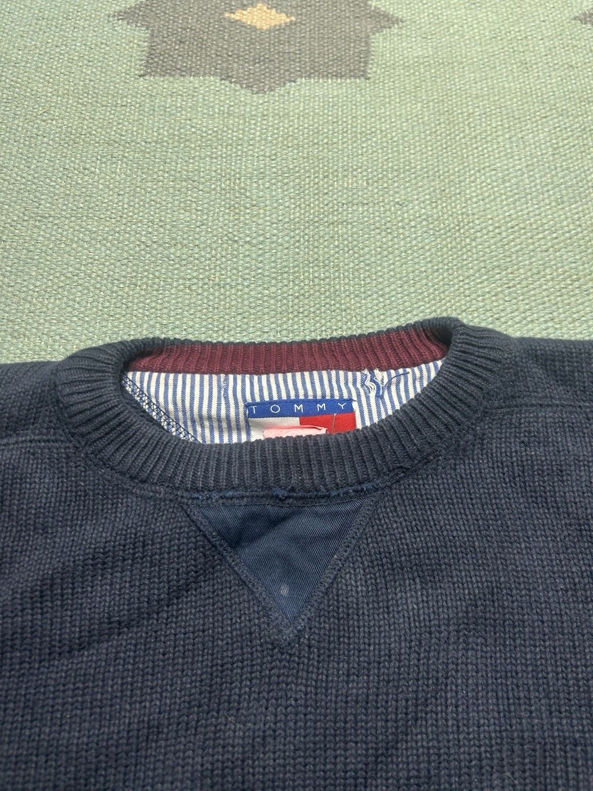 Tommy Hilfiger Vtg Tommy Hilfiger cotton knit sweater chunky heavy crest XL Size US XL / EU 56 / 4 - 4 Thumbnail