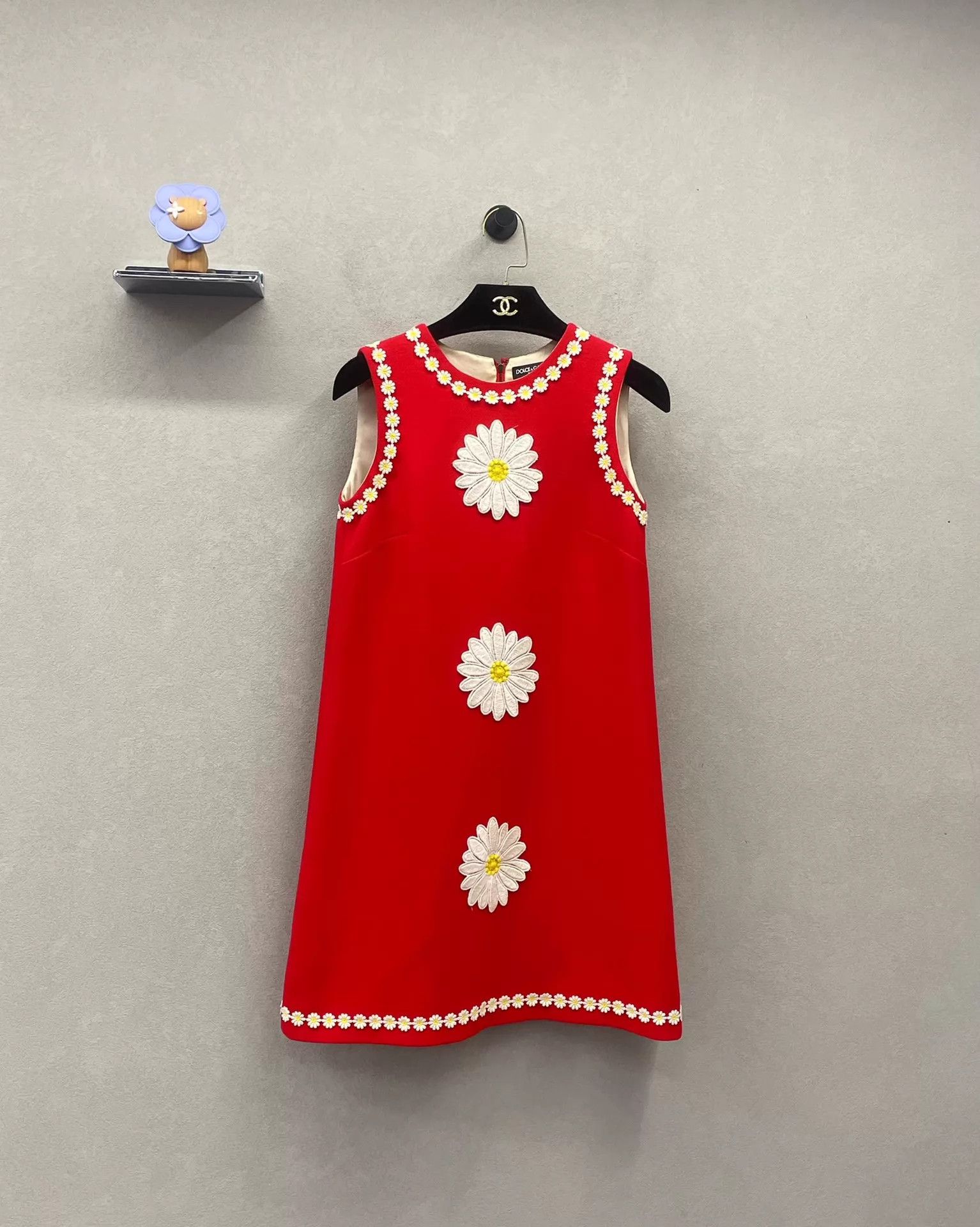 Dolce & Gabbana Dolce&Gabbana Red Daisy Sleeveless Dress 36 Size XS / US 0-2 / IT 36-38 - 2 Thumbnail