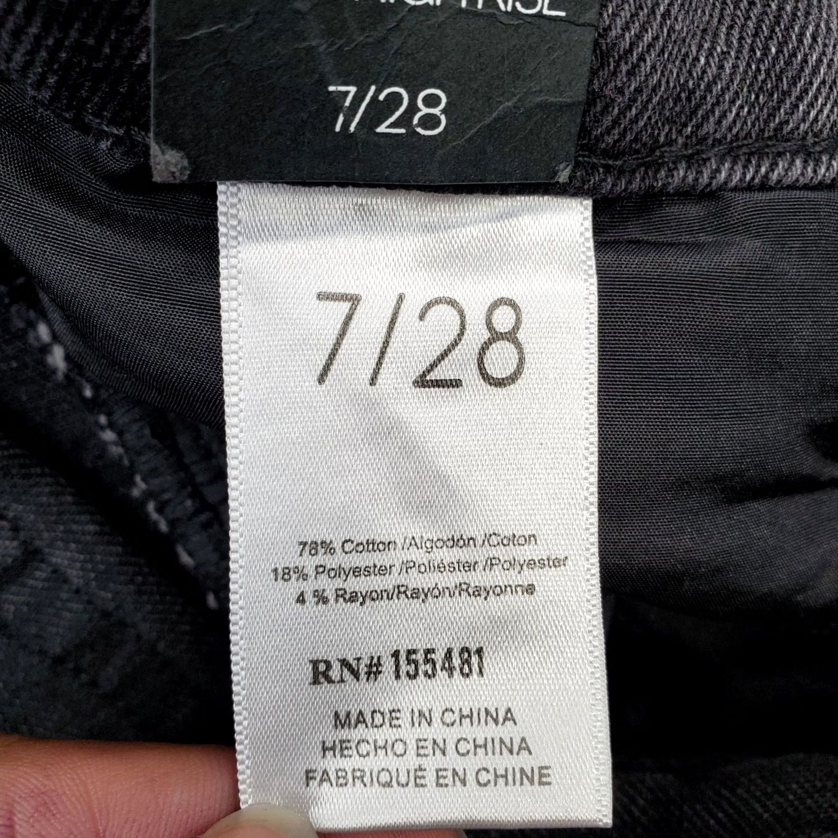 Vintage Simple Society Jeans Womens 7/28 Denim High Rise Frayed Hem Straight Leg Jeans Womens Size 7 Black 28x25 5-Pocket NWT Size 28" / US 6 / IT 42 - 6 Thumbnail