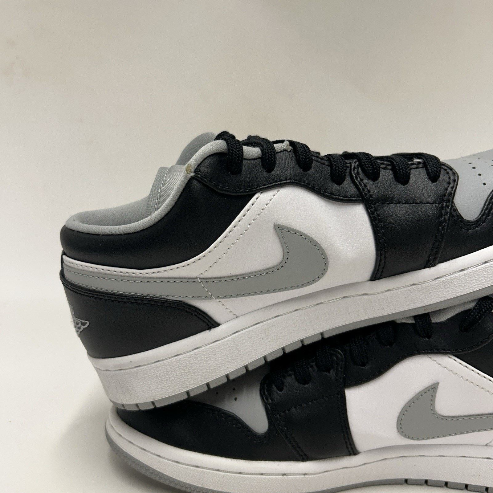 Jordan Brand Nike Air Jordan 1 Low “Smoke Grey/Black Light Grey/White” Size US 8.5 / EU 41-42 - 8 Thumbnail