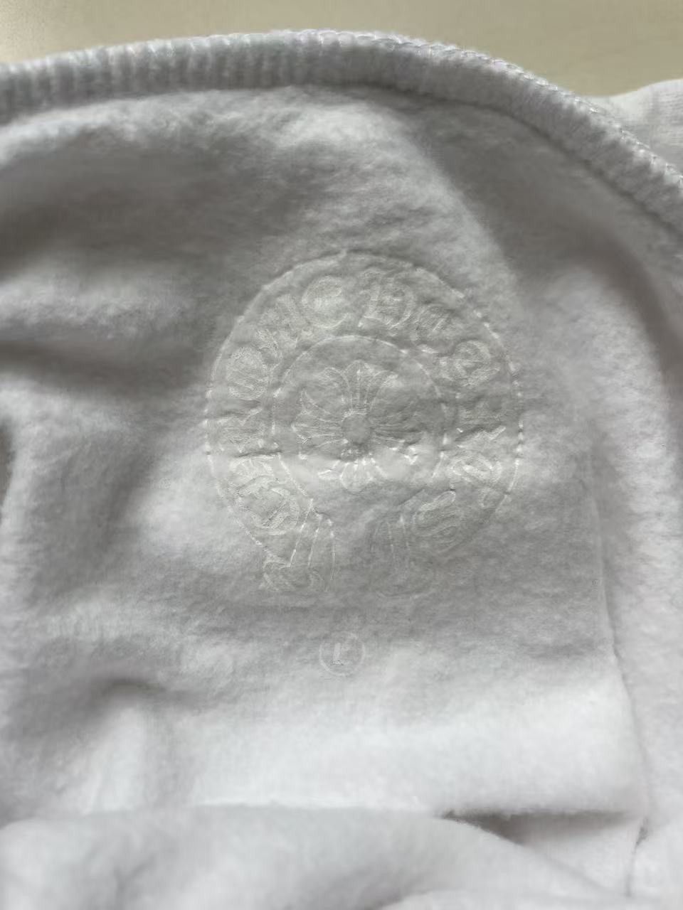 Chrome Hearts Chrome Hearts Vertical Logo White Pullover Hoodie Size US L / EU 52-54 / 3 - 7 Thumbnail