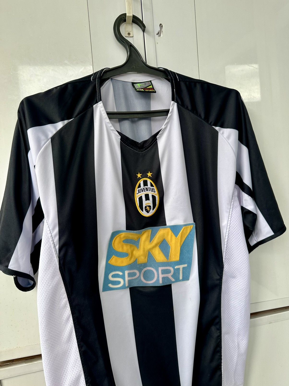 Other Vintage Soccer Jersey Juventus Style Size US L / EU 52-54 / 3 - 10 Thumbnail