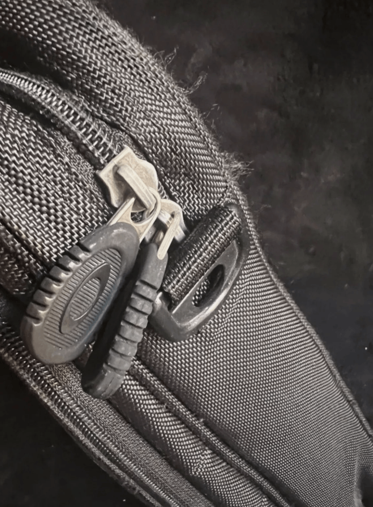 Oakley Oakley Vertical Computer Laptop Bag Vintage Size ONE SIZE - 3 Thumbnail