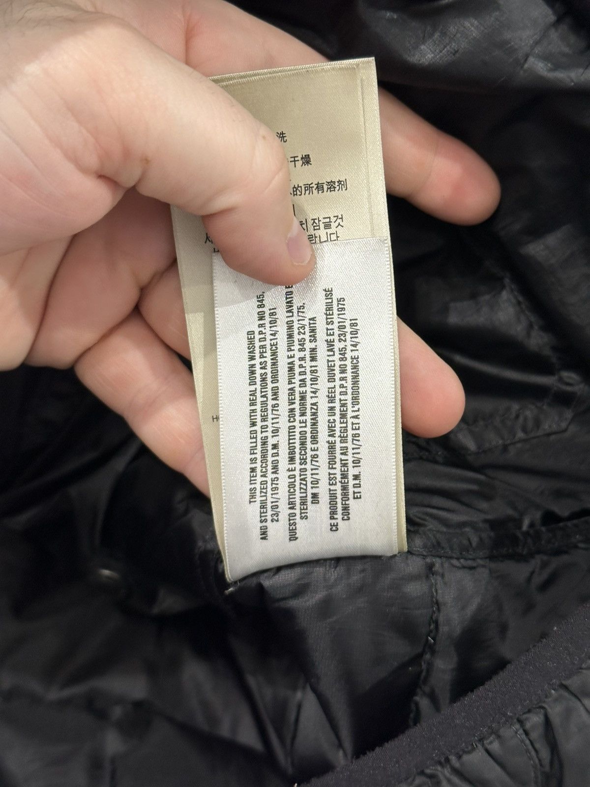 Burberry Burberry Brit Quilted Puffer Vest Black Nova Check Lined SzL Size US L / EU 52-54 / 3 - 16 Thumbnail