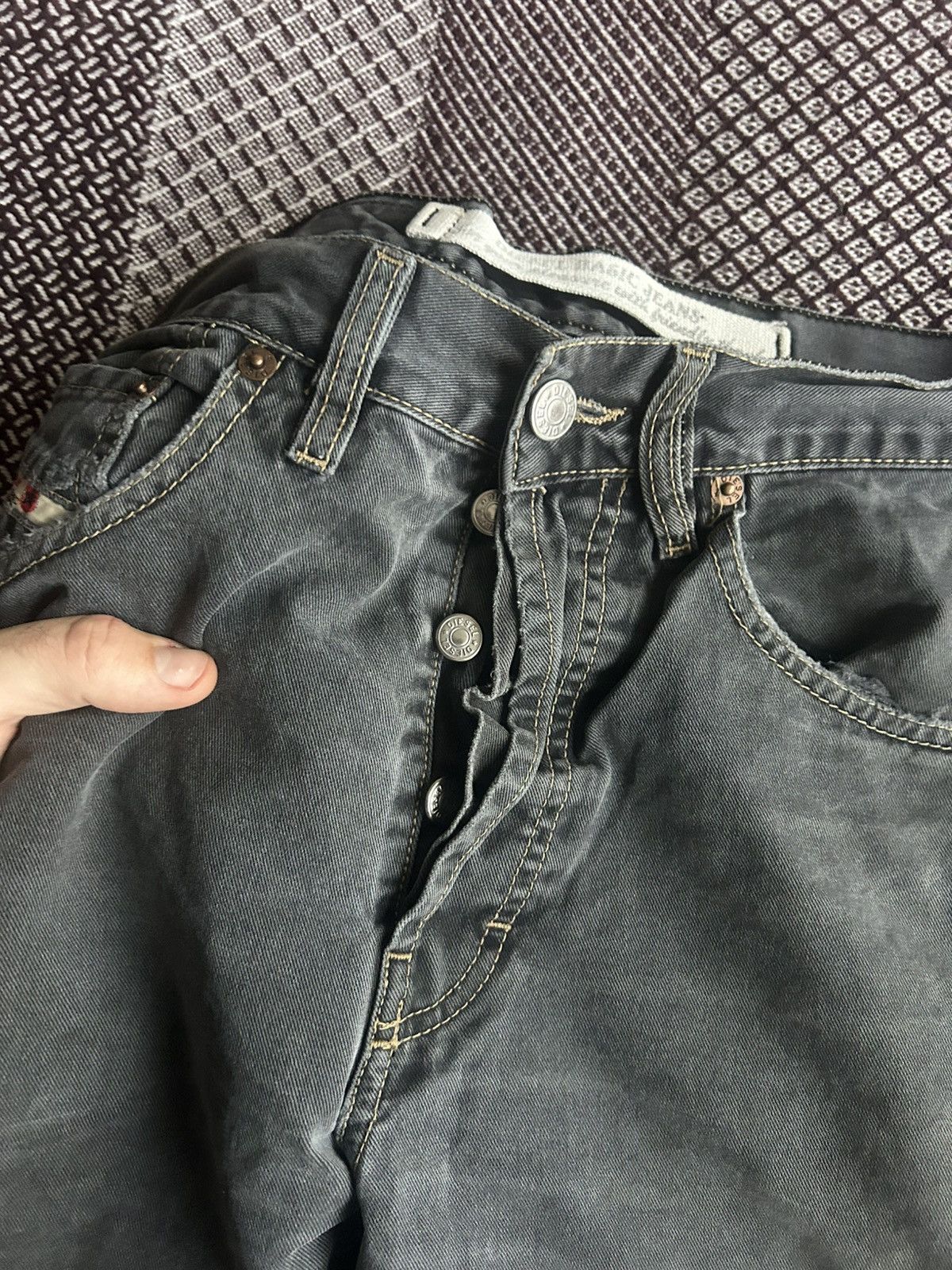 Diesel Vintage Diesel Archive Distressed Jeans 90s Thrashed Size 31 Size US 31 - 13 Thumbnail