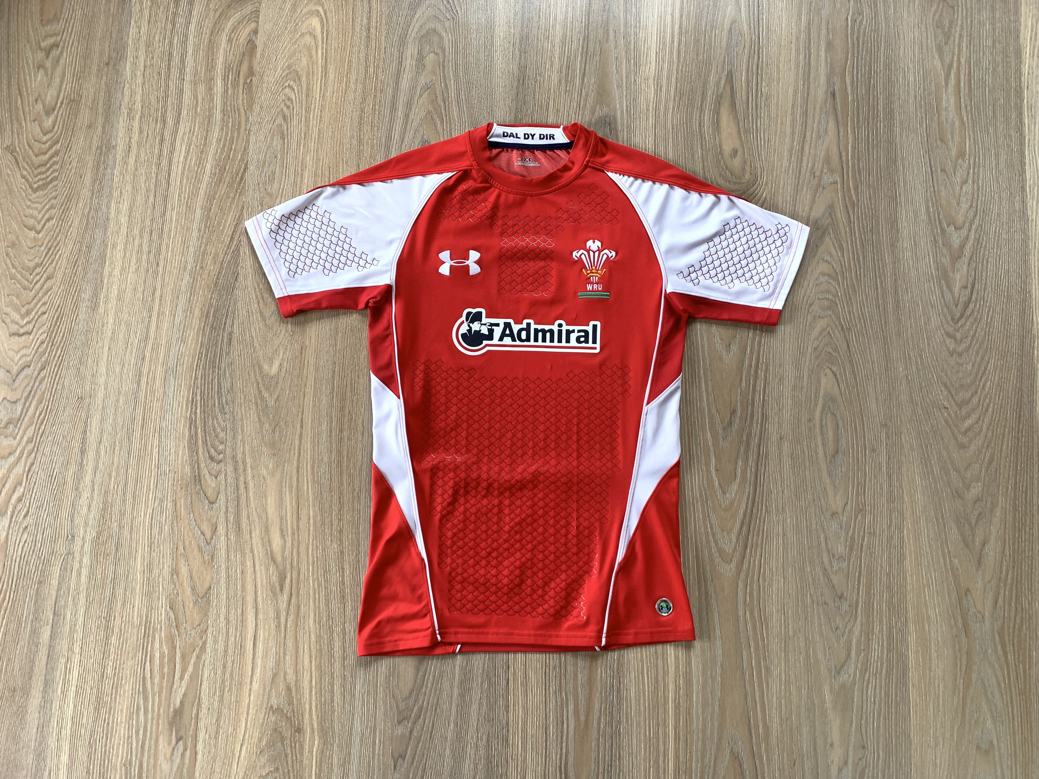 Under Armour × Vintage Under Armour Wales Rugby Union Home Jersey 2011 Size US L / EU 52-54 / 3 - 1 Thumbnail