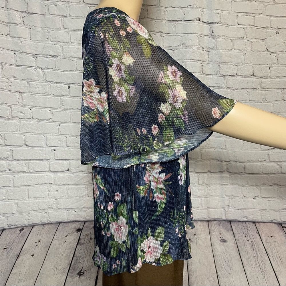 Adrianna Papell NWT New $99 Adrianna Papell Crinkle Floral Flutter Sleeve T Size M / US 6-8 / IT 42-44 - 4 Thumbnail