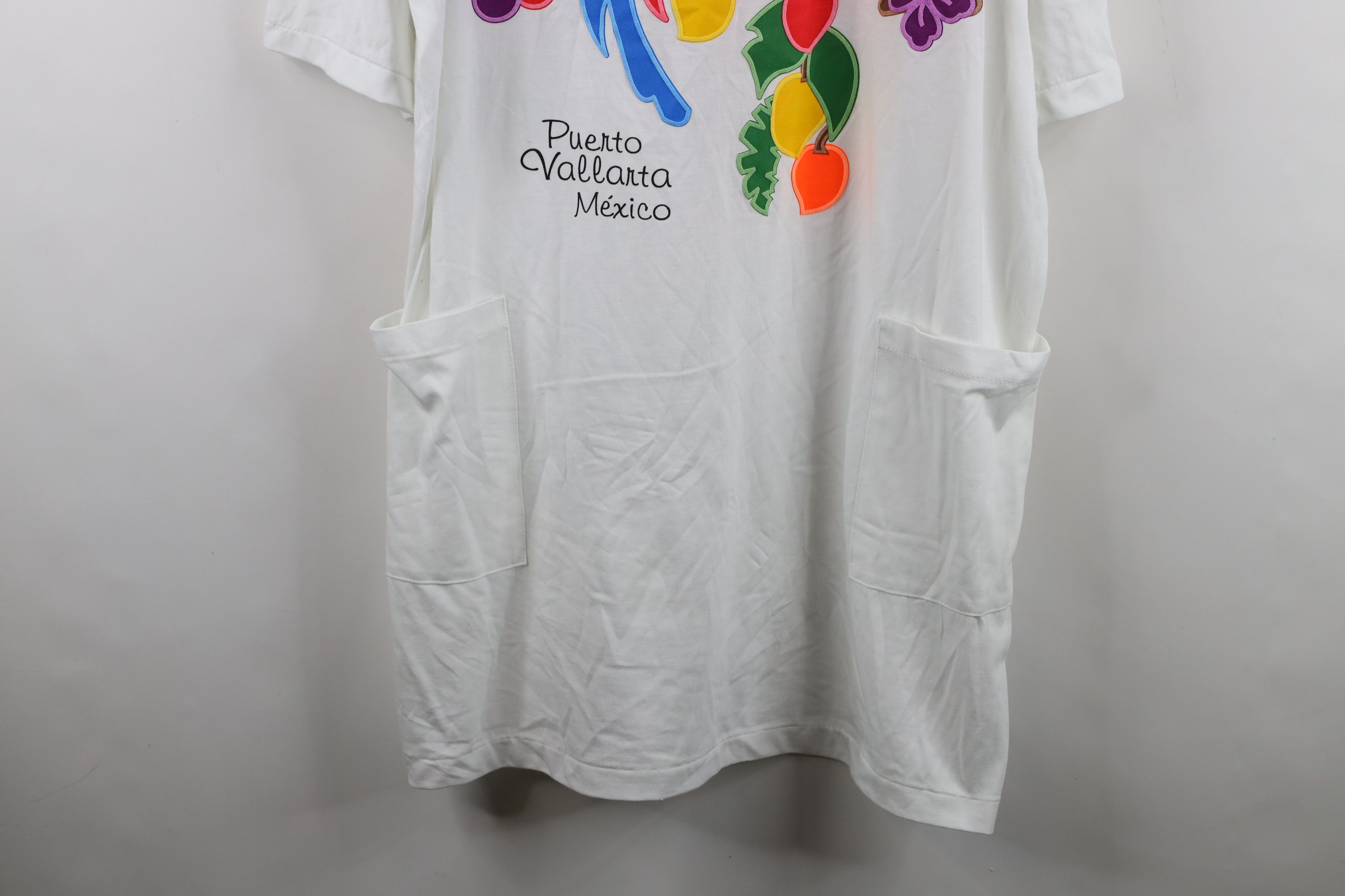 Vintage Vintage 90s Streetwear Mexico Parrot Flower Beach T-Shirt Size ONE SIZE - 3 Thumbnail