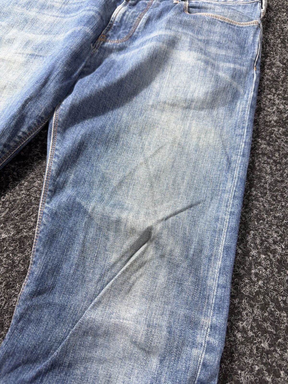 Giorgio Armani 00s AJ Armani Jeans J06 Slim Fit Dirty Distressed Jeans Size US 33 - 15 Thumbnail