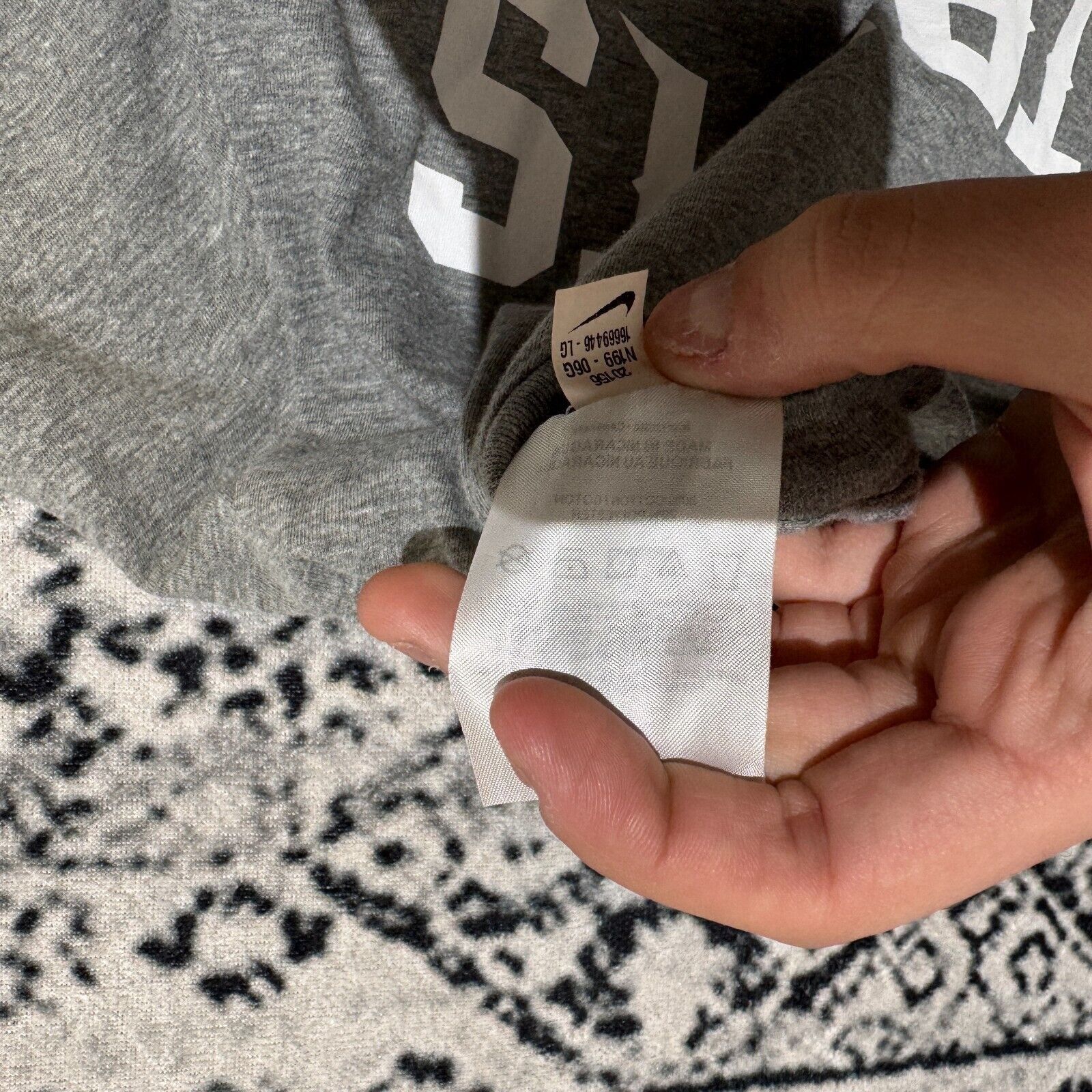 Nike × Vintage Vintage Nike Unisex Gray Cotton T-Shirt Size L Patriots NFL Size US L / EU 52-54 / 3 - 10 Thumbnail