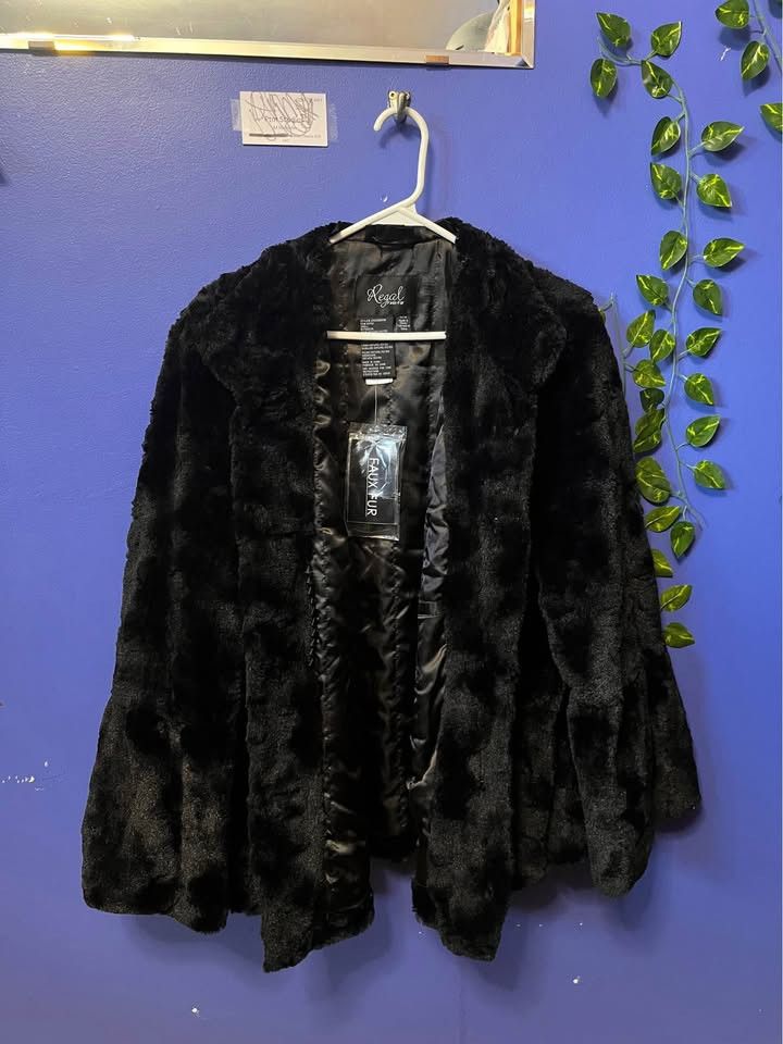 Japanese Brand Regal Faux Fur Coat Medium Size M / US 6-8 / IT 42-44 - 3 Thumbnail